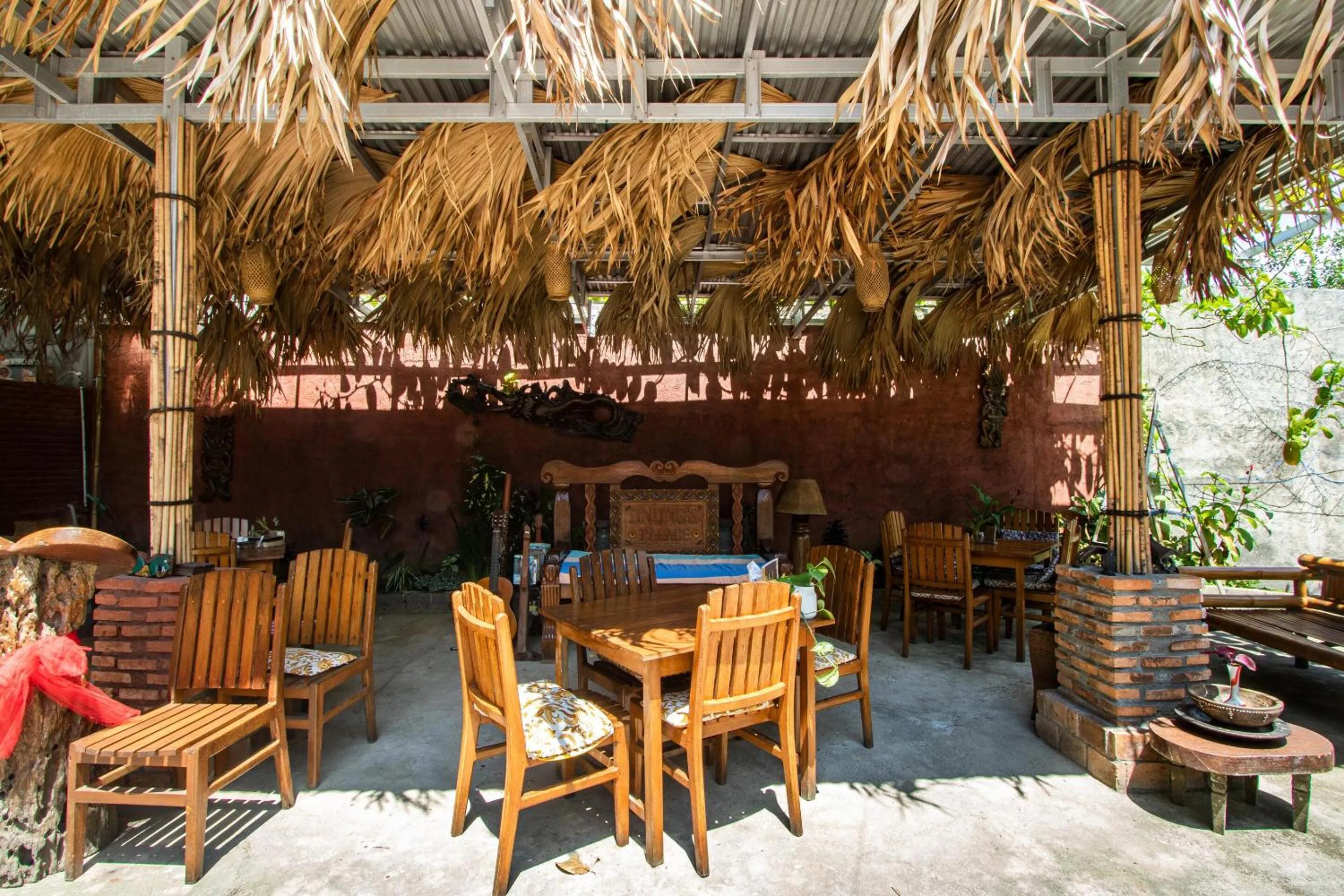 Dining area in Hotel O Onong's Homestay Near Dodikjur Rindam XIII/Merdeka