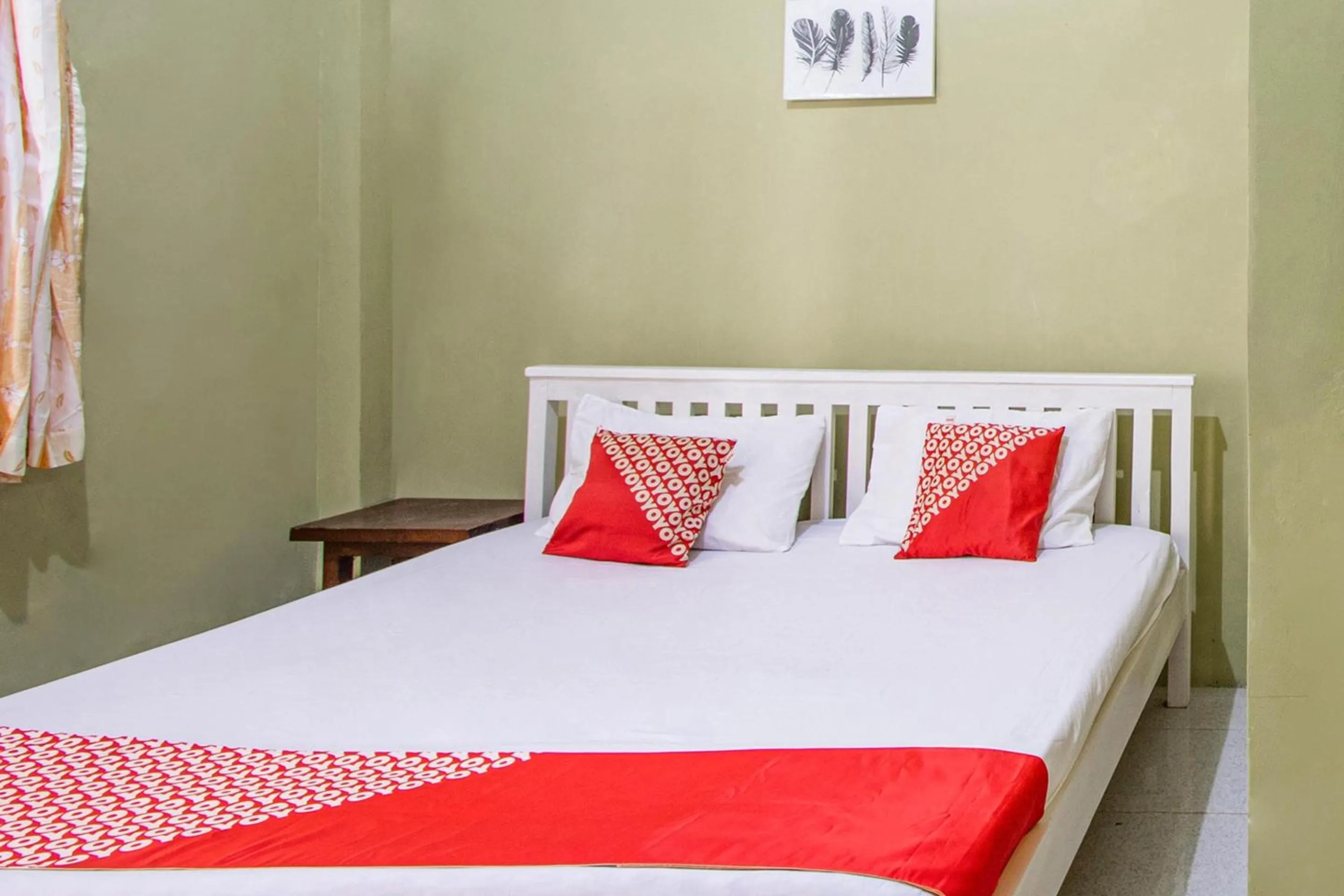 Bedroom, Bed in Hotel O Onong's Homestay Near Dodikjur Rindam XIII/Merdeka