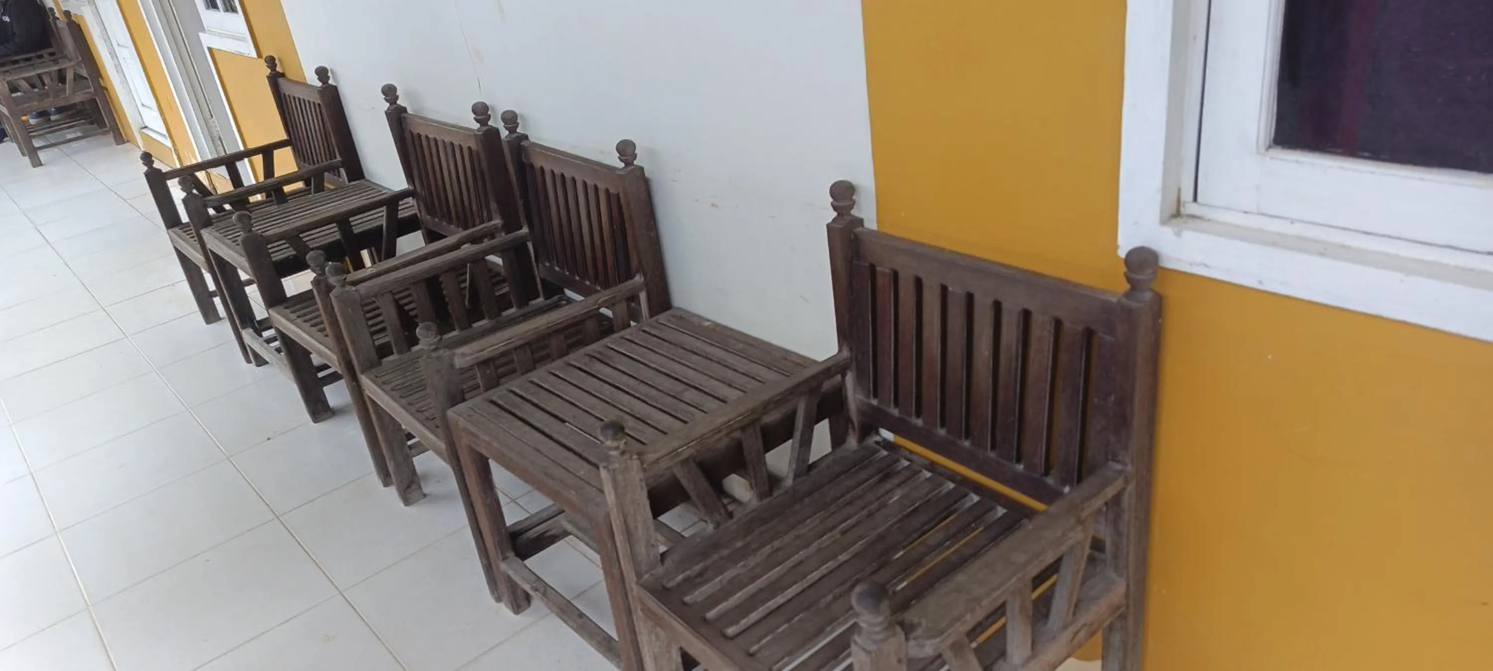 Lobby or reception in Hotel O Wisma Parakita Syariah Near RS Faisal Patalasang