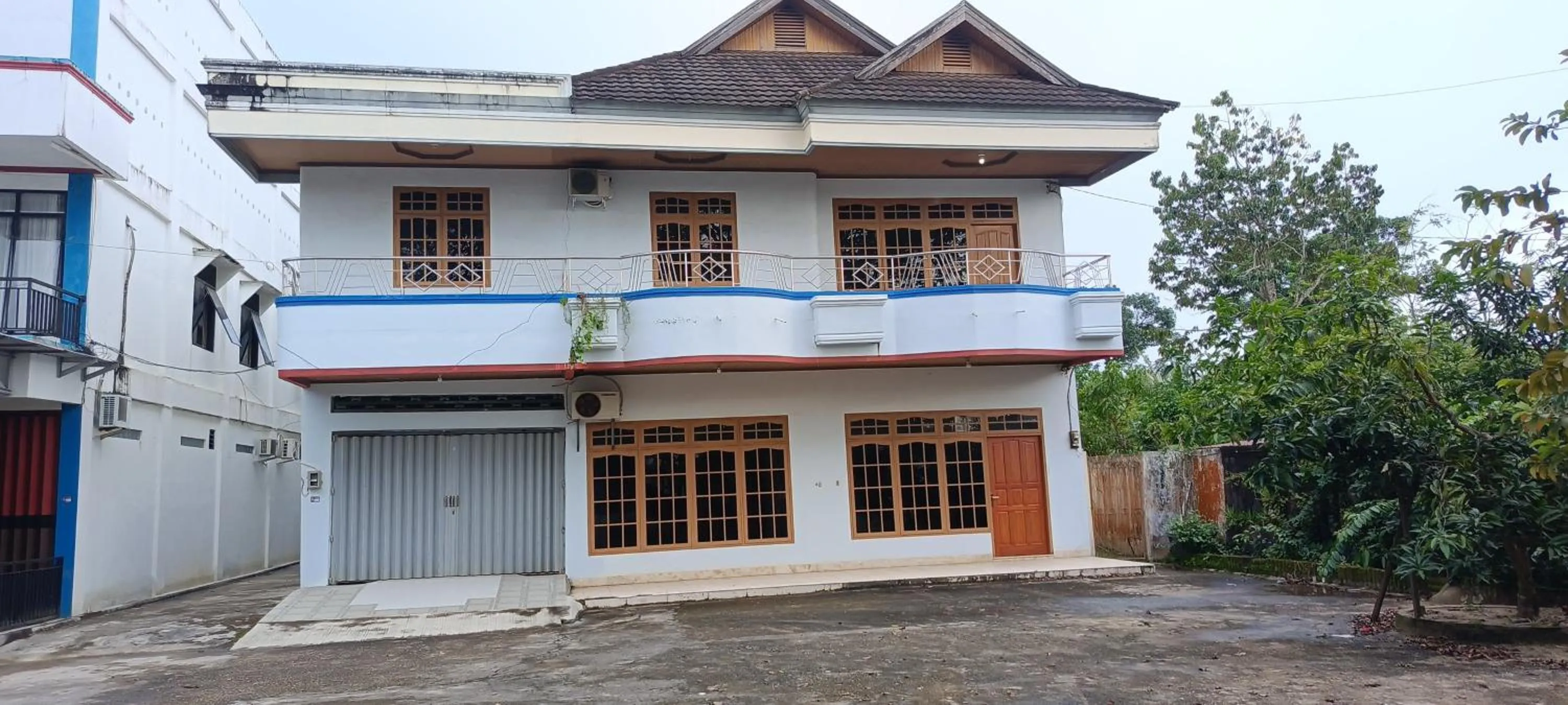 Facade/entrance in Hotel O Wisma Deli Syariah Near RSUD Nene Mallomo Sidenreng Rappang