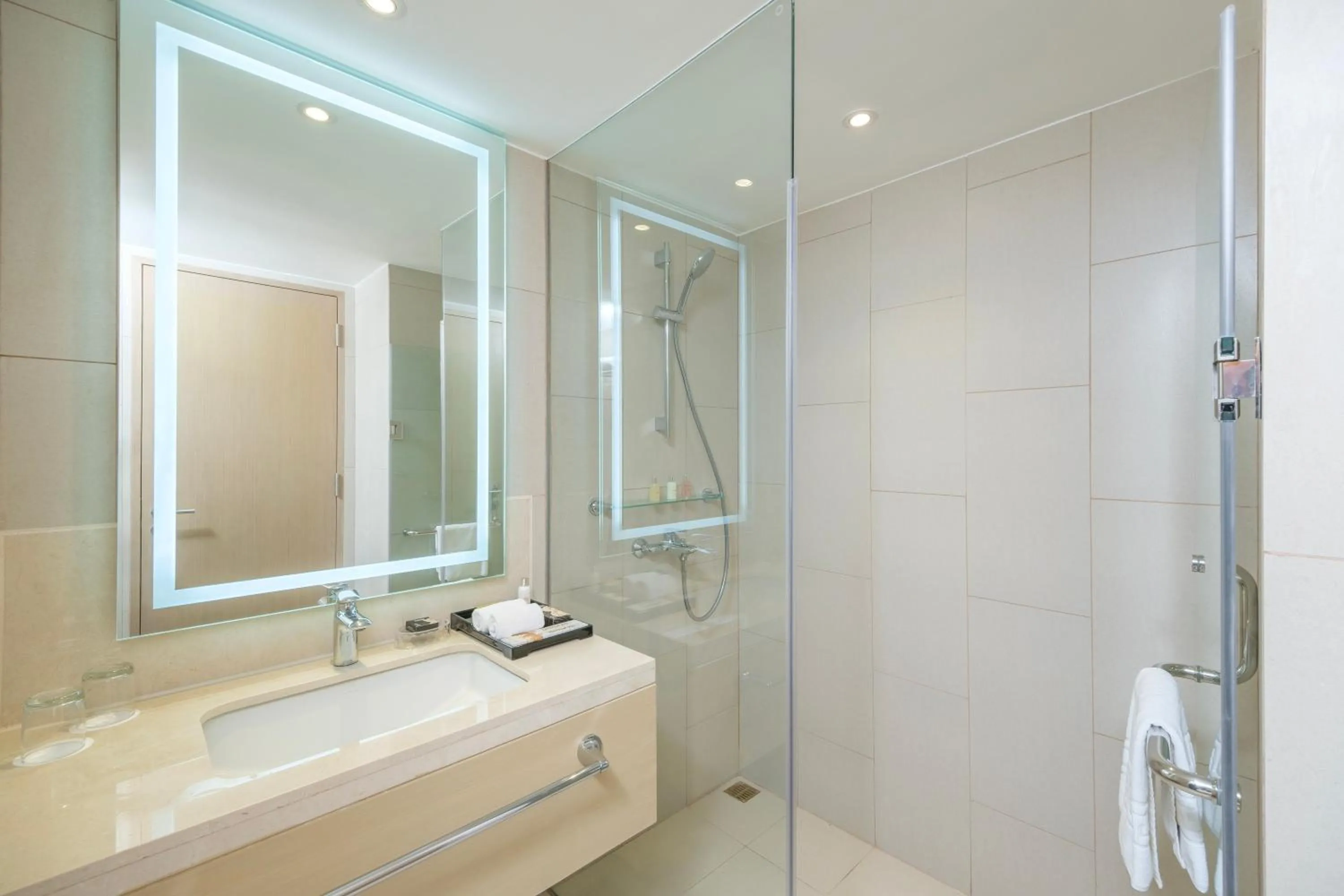 Bathroom in Seda Manila Bay