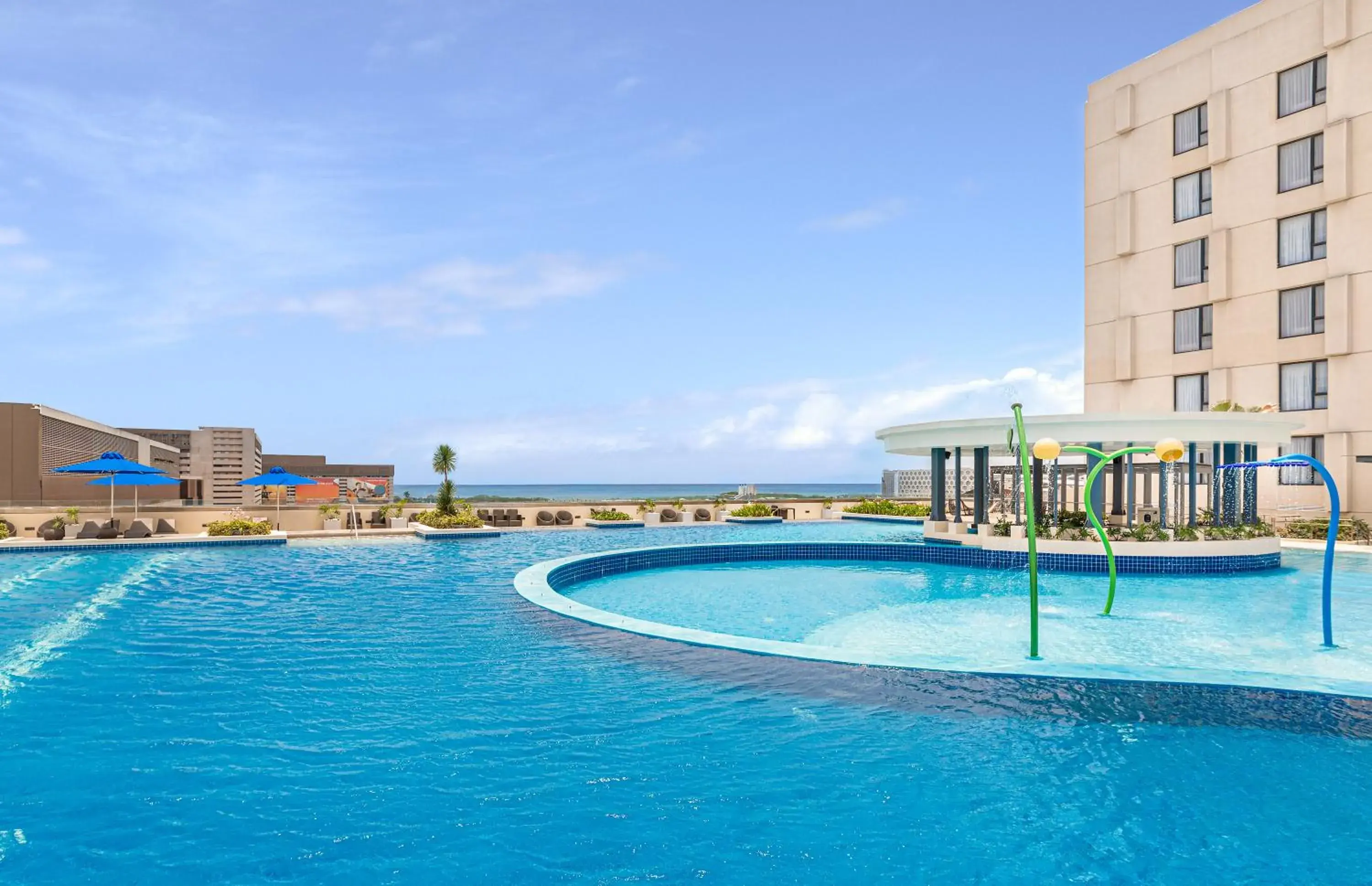 Swimming pool in Seda Manila Bay Swimming pool in Seda Manila Bay