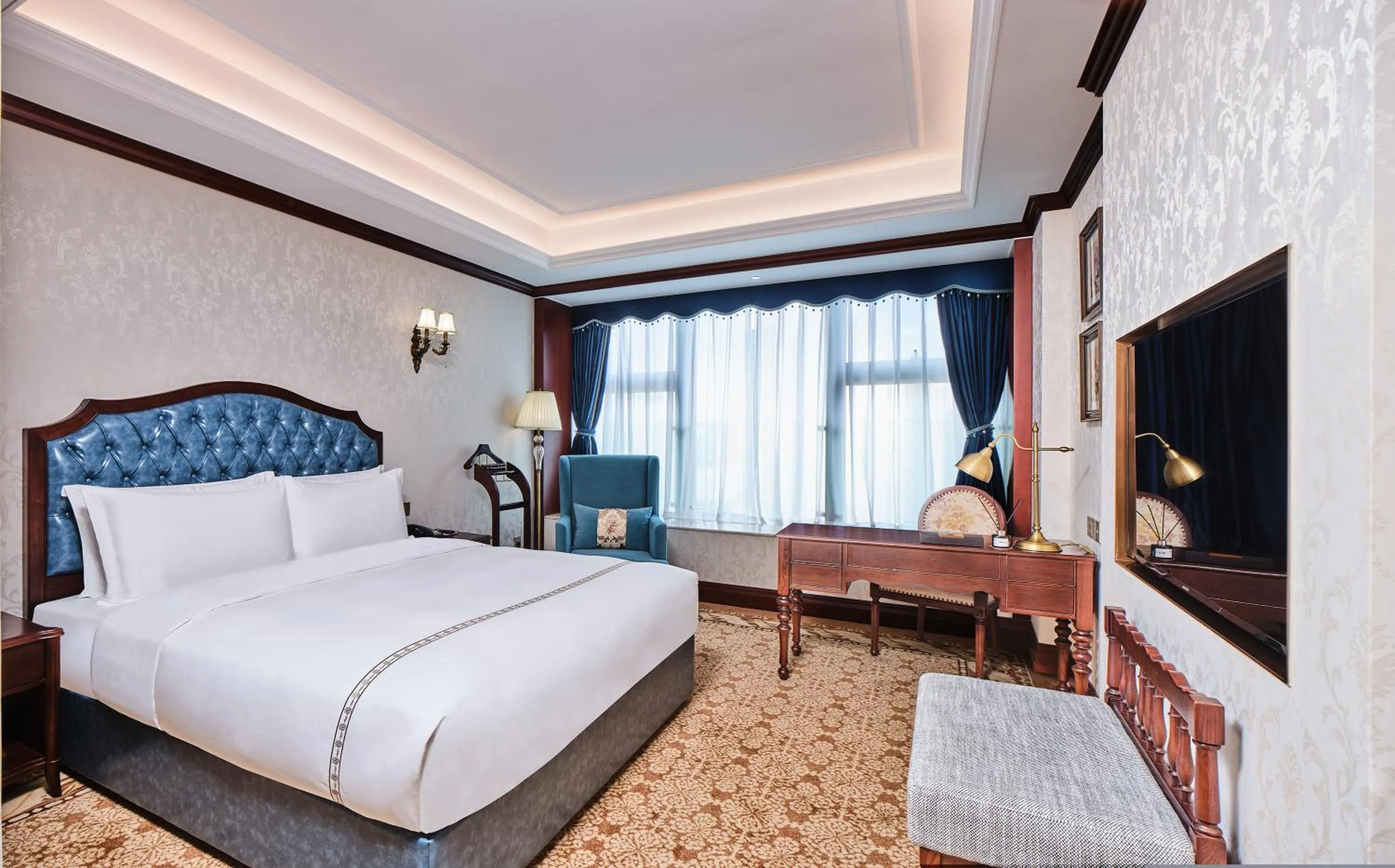 Communal lounge/ TV room, Bed in Guangming CIMC Executive Hotel Shenzhen