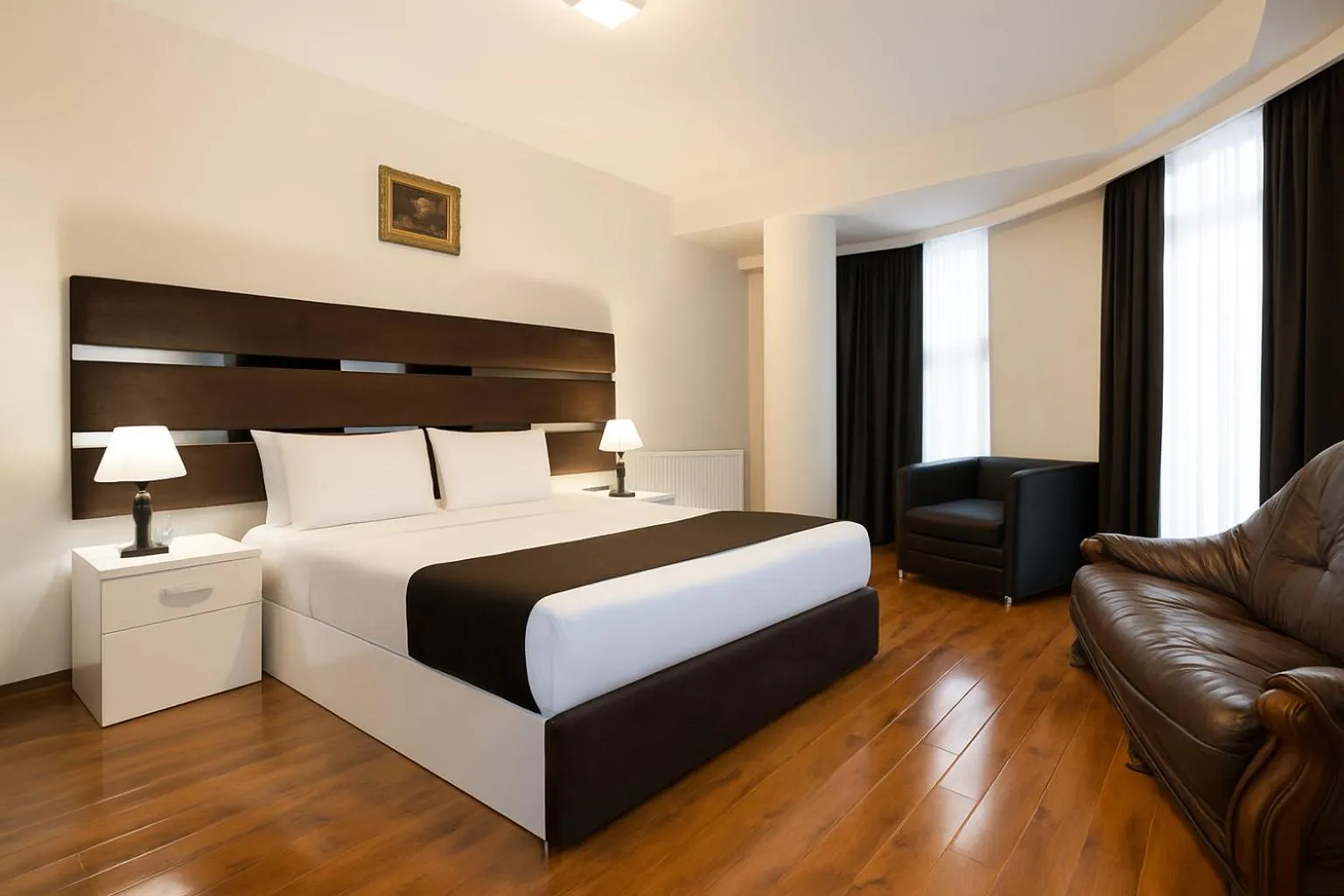 Bedroom, Bed in Hotel Grand Palace