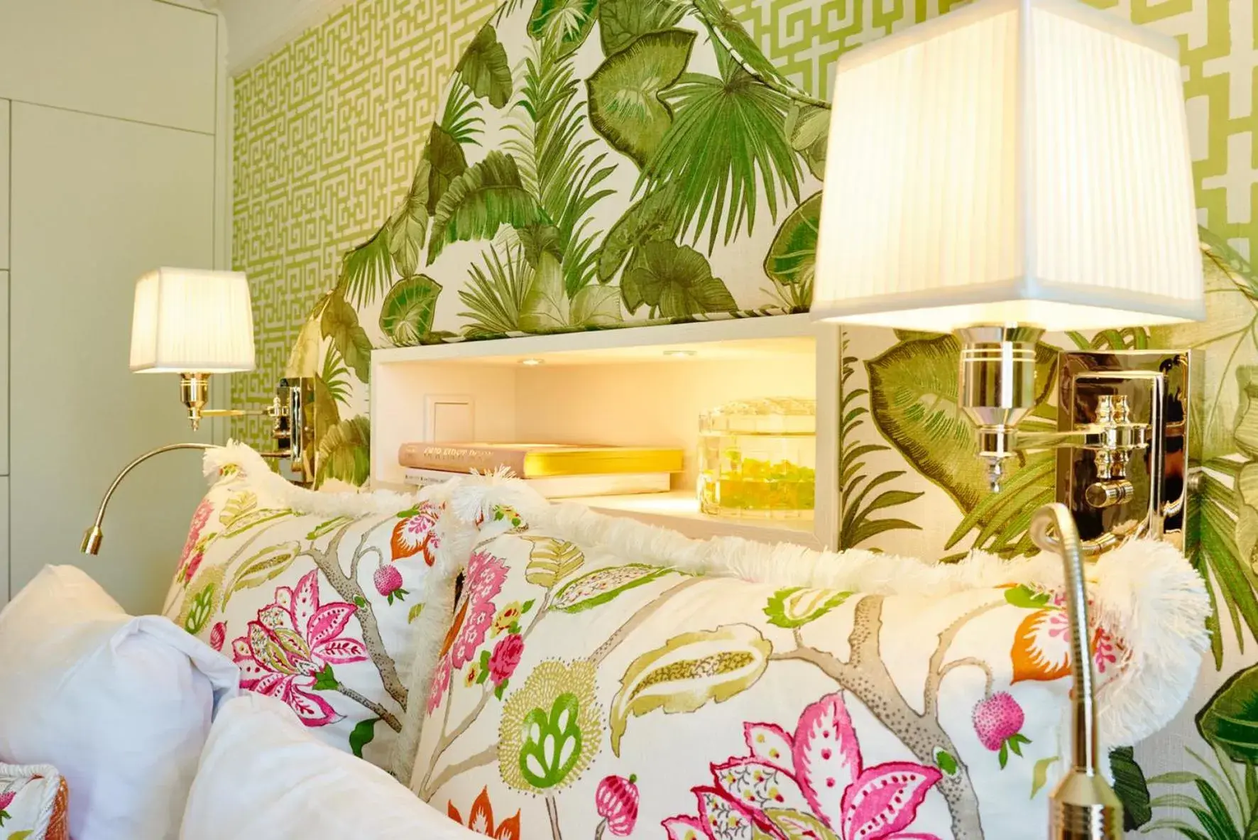 Bed in Hotel Estheréa Bed in Hotel Estheréa