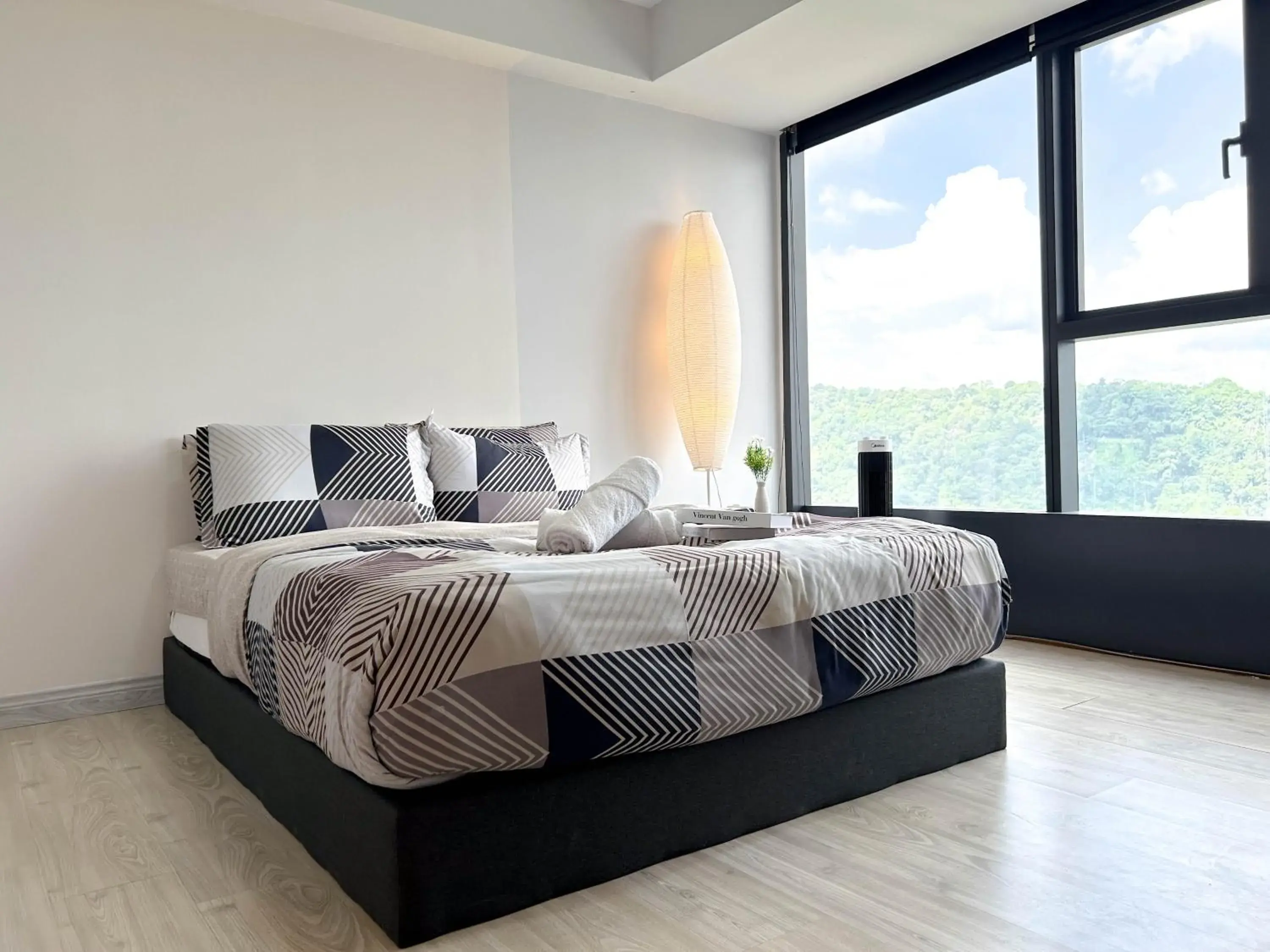 Bed in Empire City PJ Studio Suites by Manhattan Group Bed in Empire City PJ Studio Suites by Manhattan Group