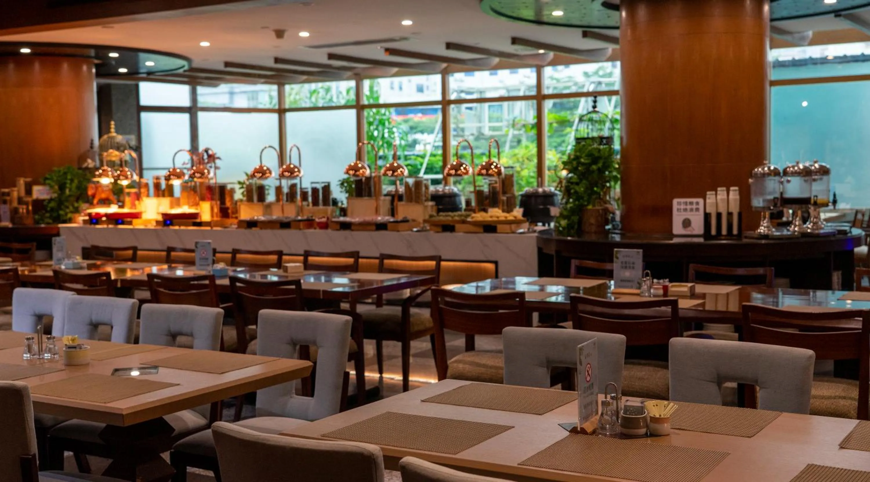 Restaurant/places to eat in Harriway Garden Hotel Houjie