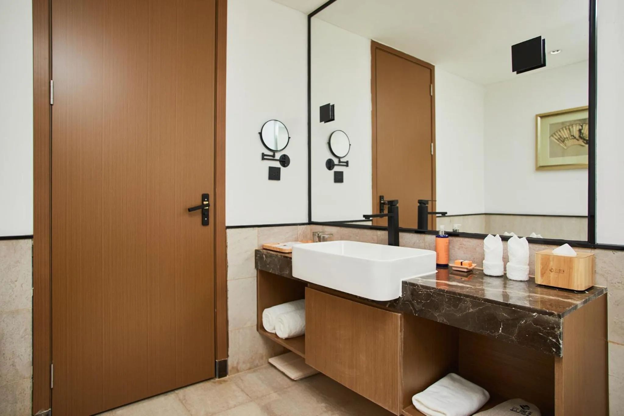 Toilet in Harriway Garden Hotel Houjie