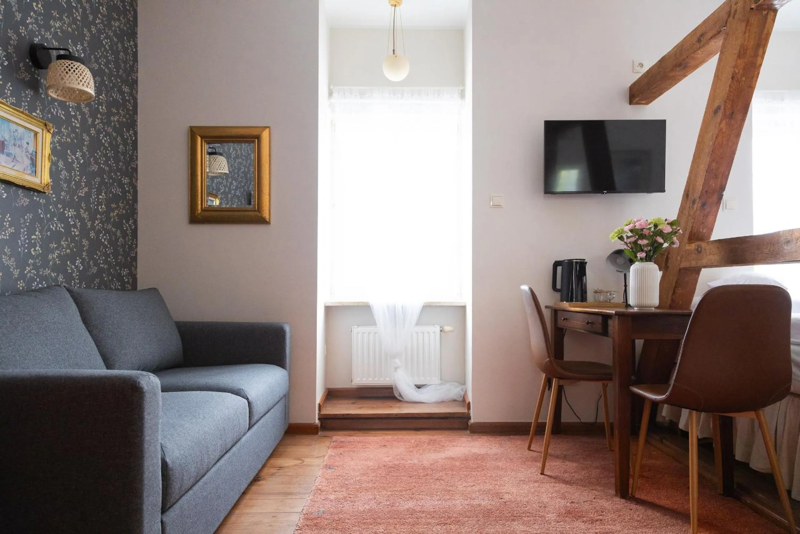 TV and multimedia in Mleczarnia Hotel Restauracja