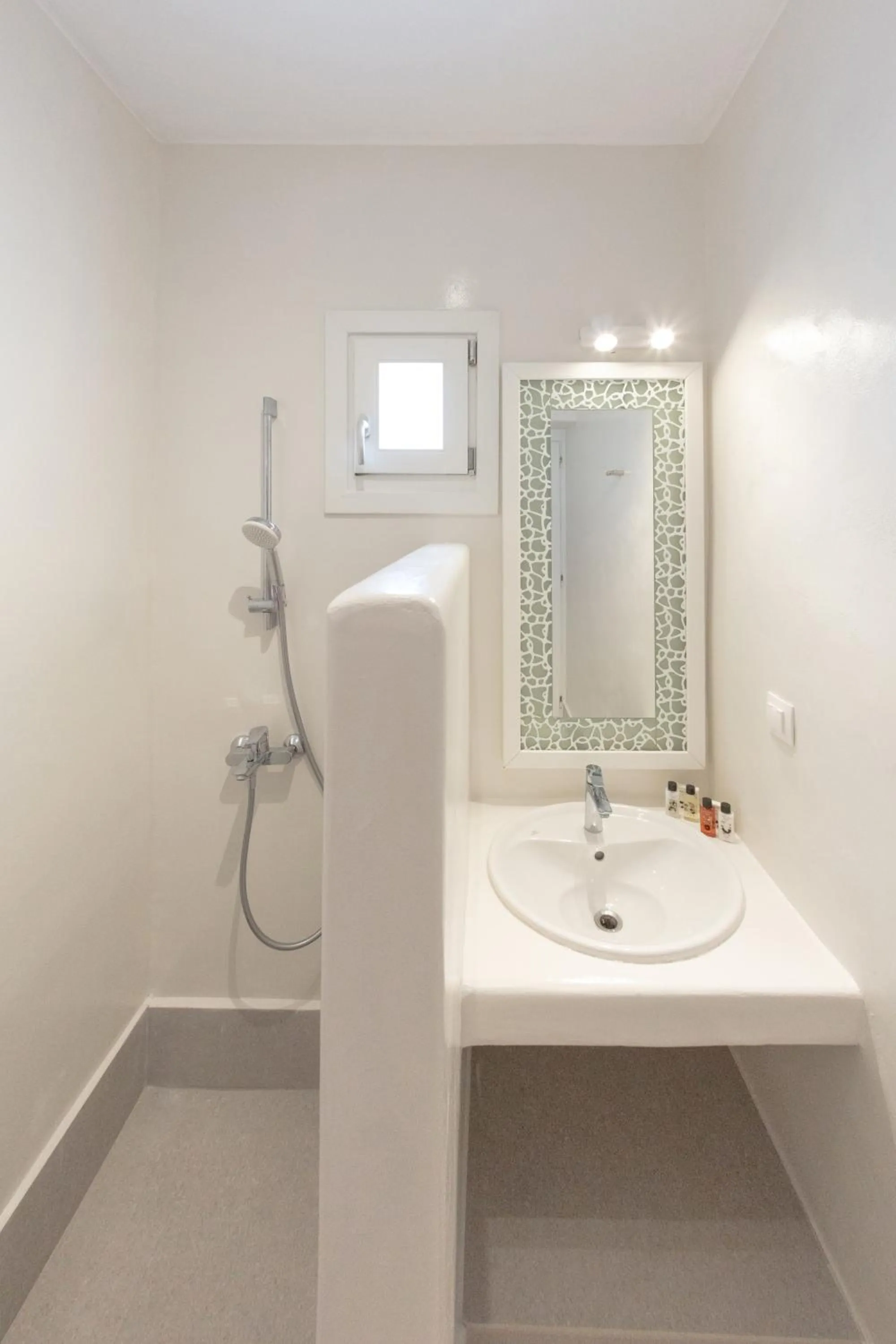 Bathroom in CORFOSTAR ROOMS