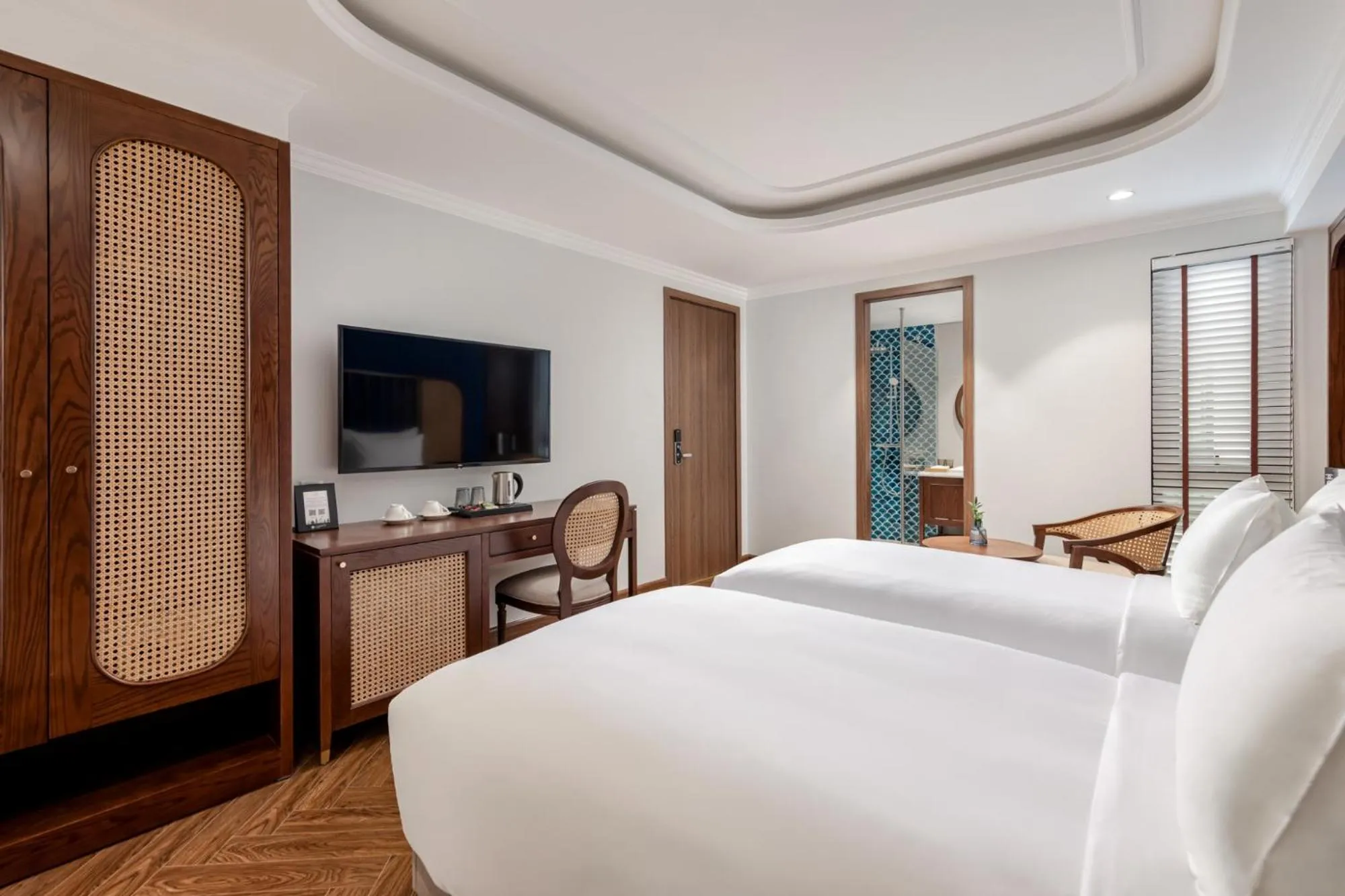 Communal lounge/ TV room, Bed in La Siesta Classic Hang Thung