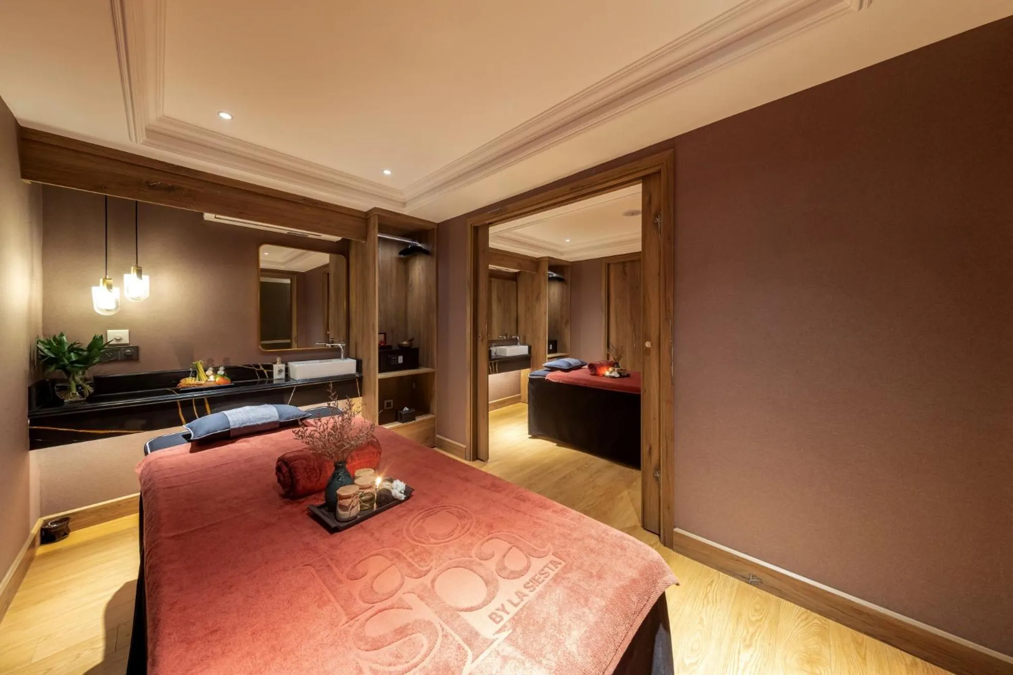 Bed in La Siesta Classic Hang Thung