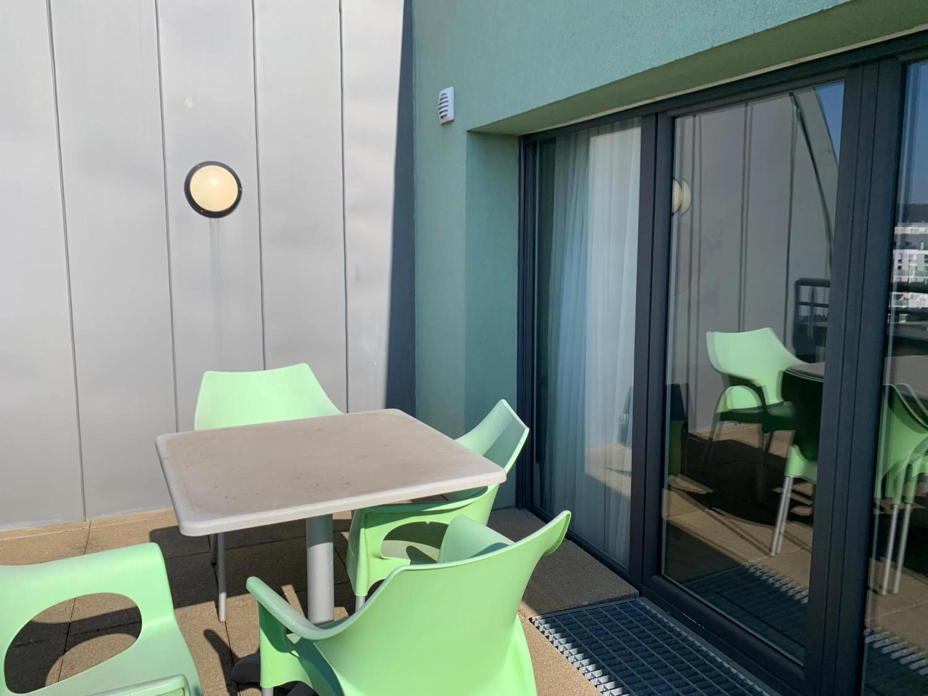 Balcony/Terrace in Terres de France - Appart Hôtel Rouen Flaubert