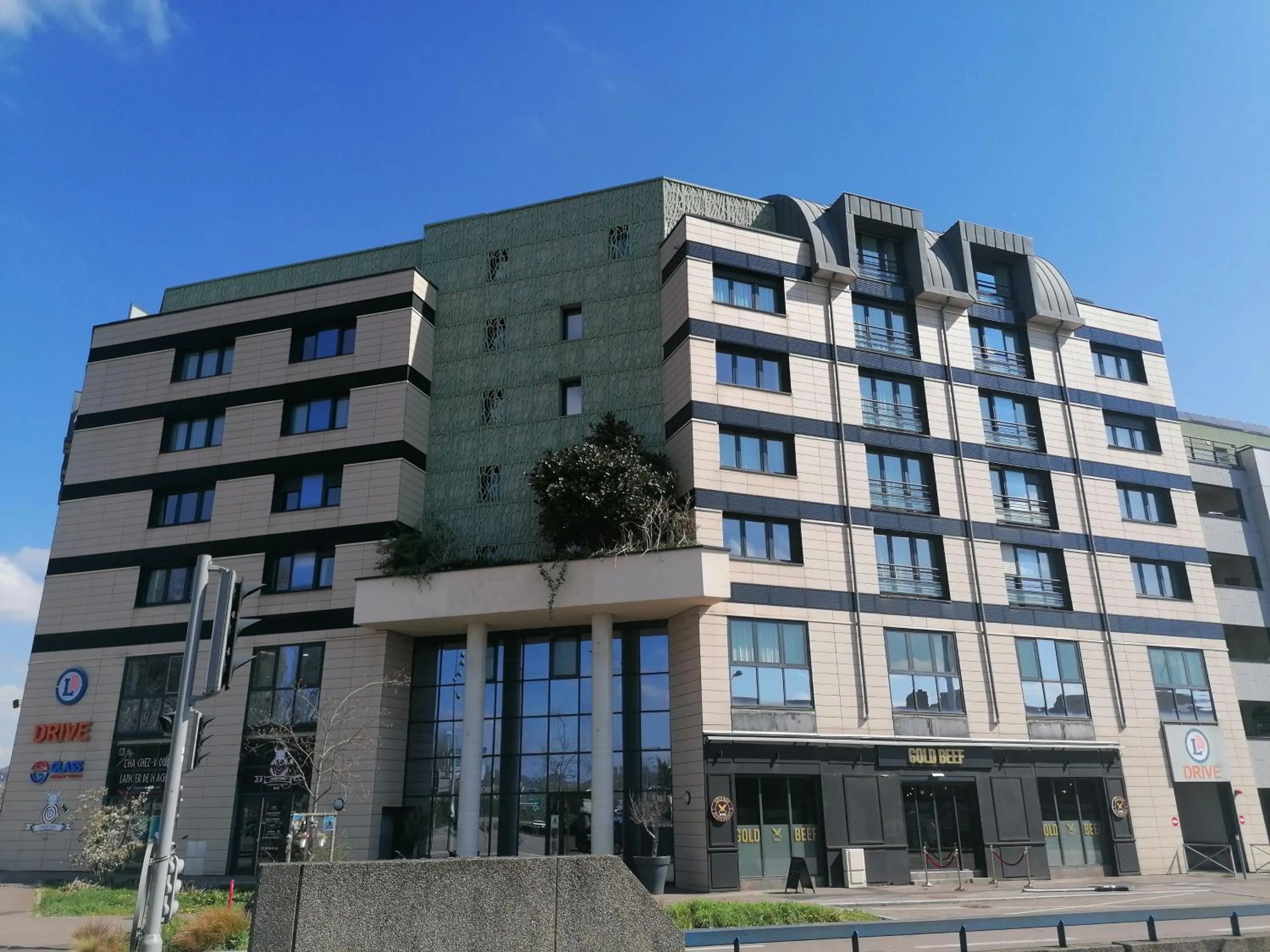 Property building in Terres de France - Appart Hôtel Rouen Flaubert