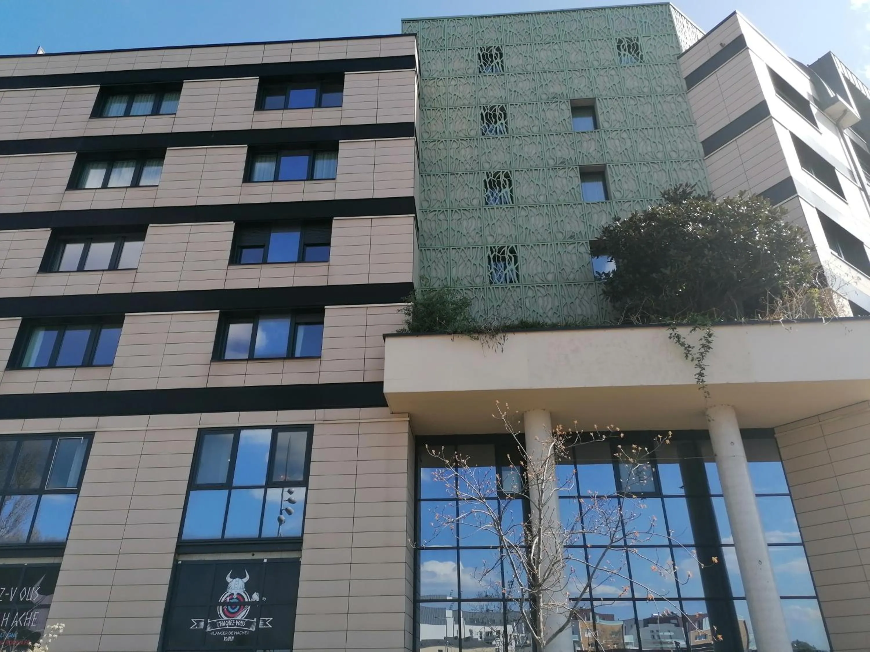 Property building in Terres de France - Appart Hôtel Rouen Flaubert