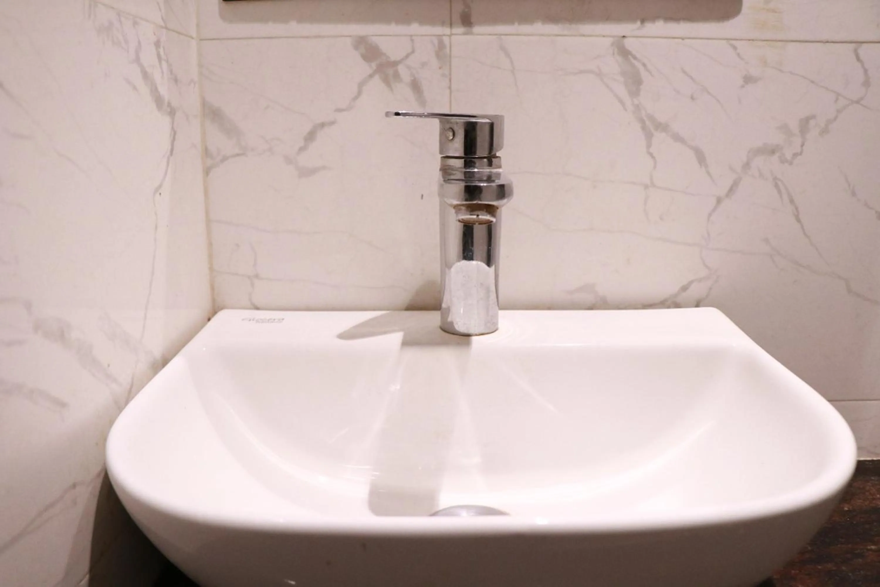 Bathroom in Hotel Amrit Near Old Delhi Railway Station