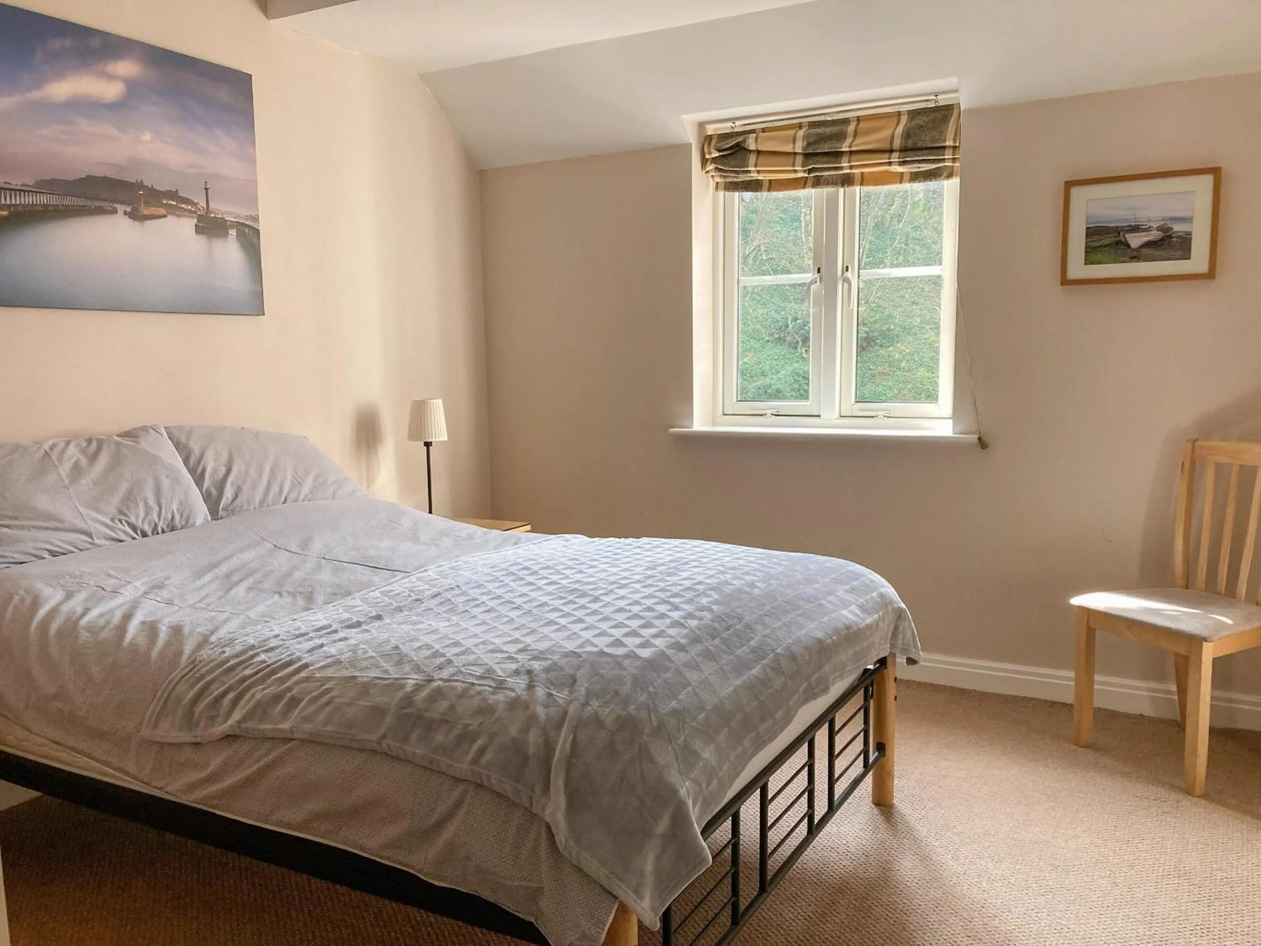 Property building, Bed in River Side