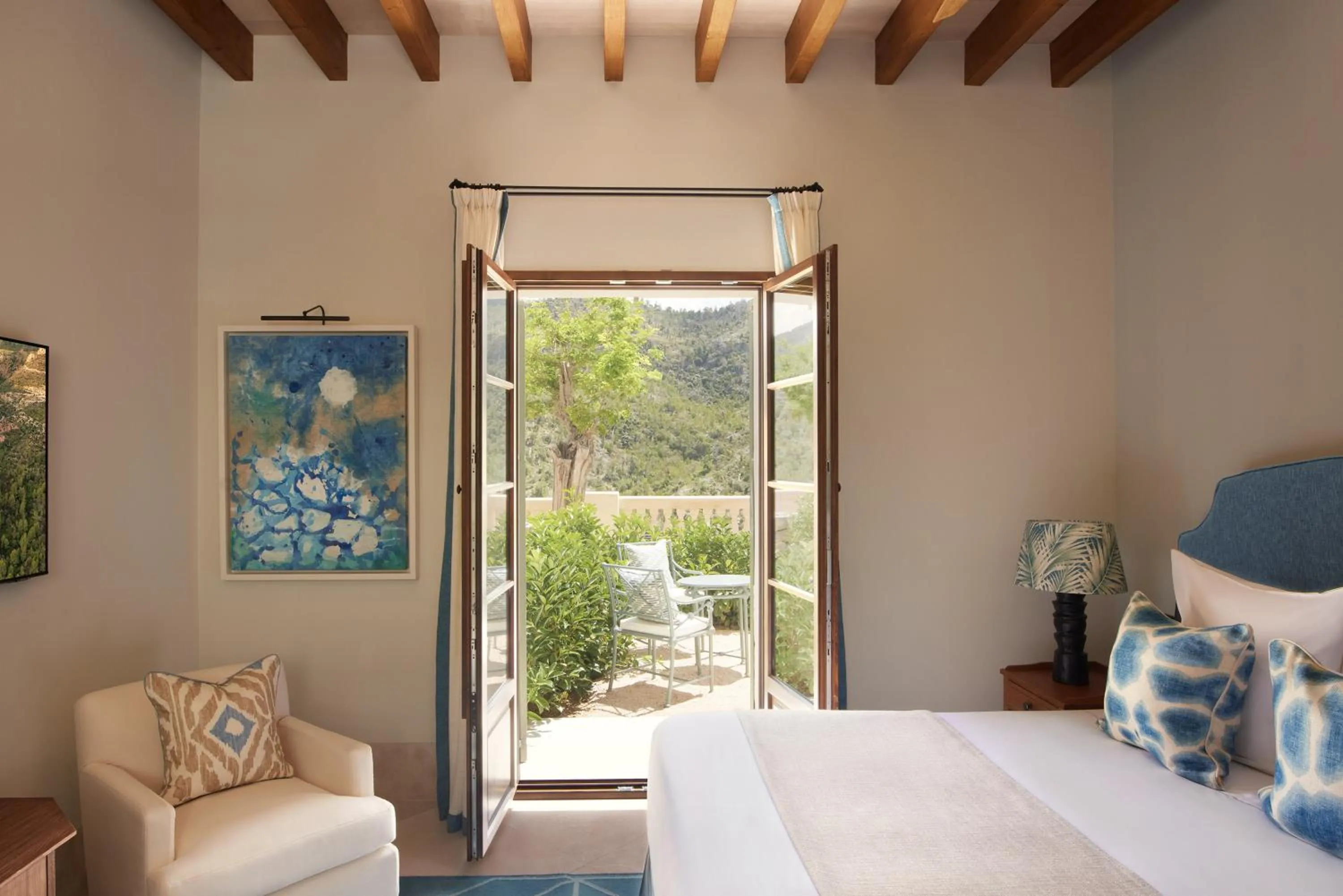 Bed in Son Bunyola Resort and Villas