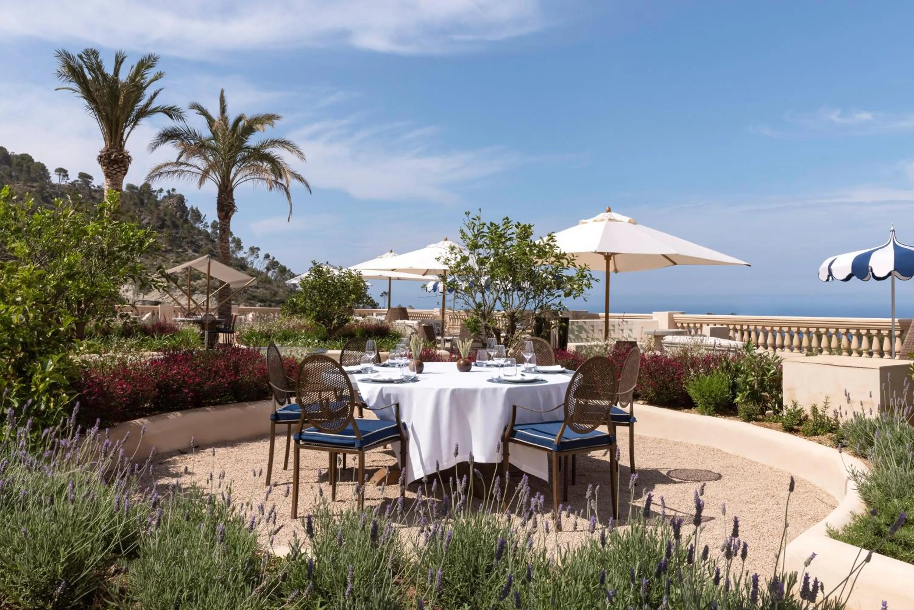 Restaurant/places to eat in Son Bunyola Resort and Villas