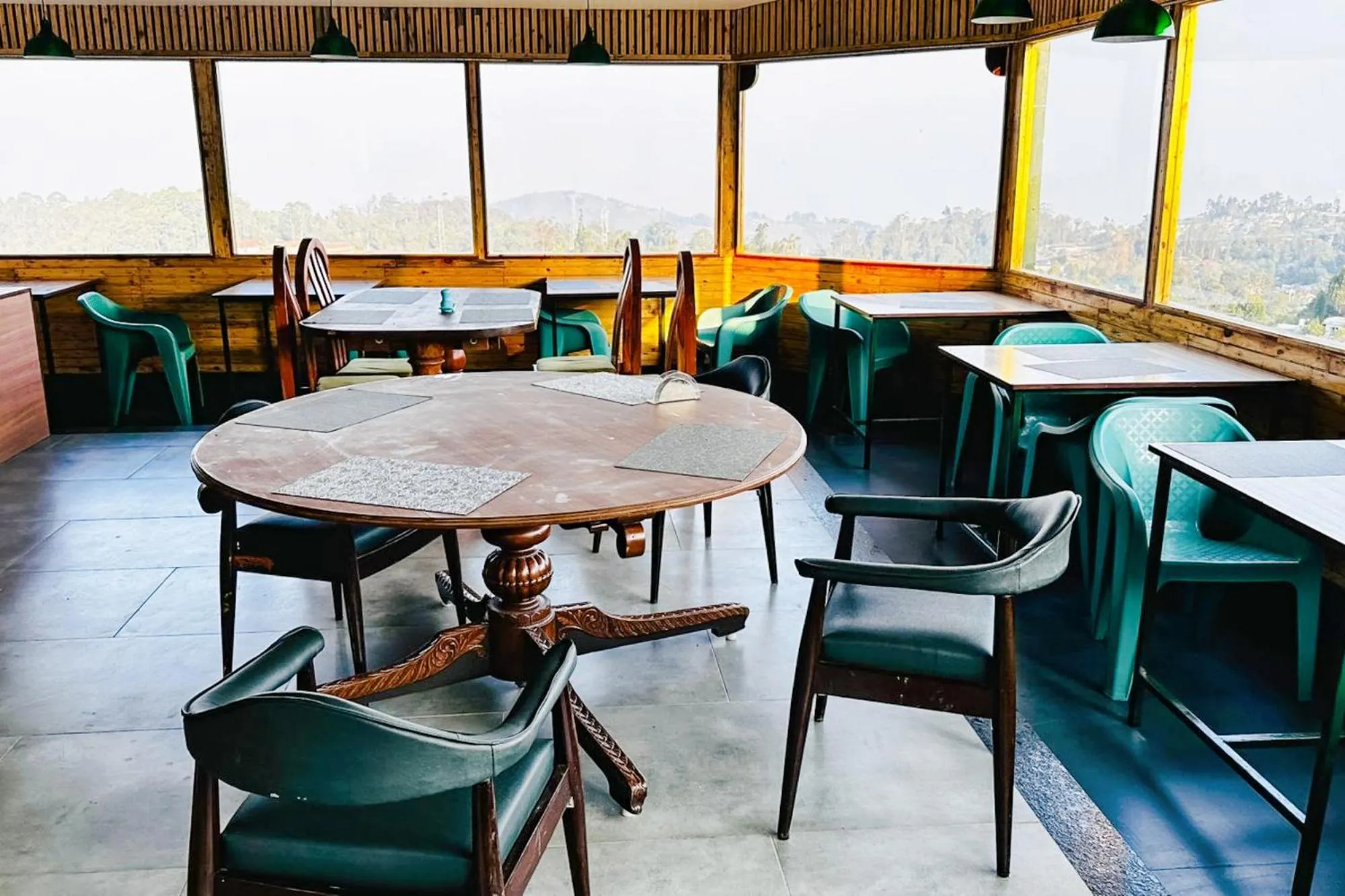 Restaurant/places to eat in FabExpress RMK Nest - Nr Chettiar Park