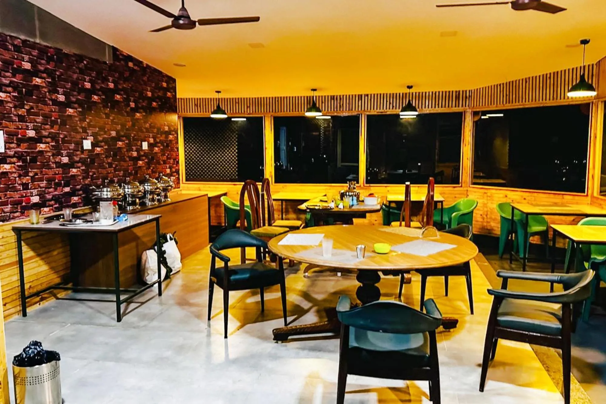 Restaurant/places to eat in FabExpress RMK Nest - Nr Chettiar Park