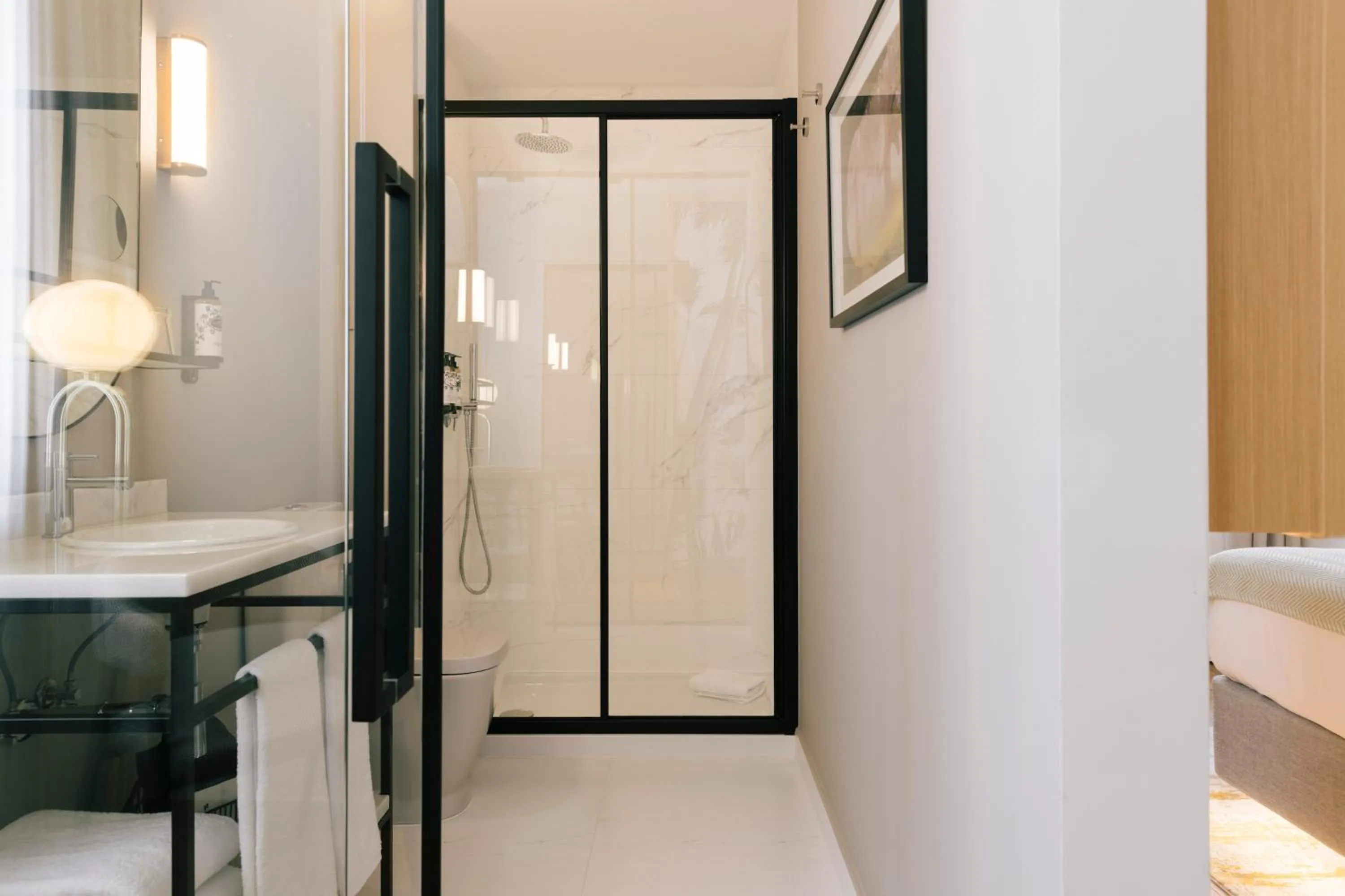 Bathroom, Bed in Pestana Rua Augusta Lisboa