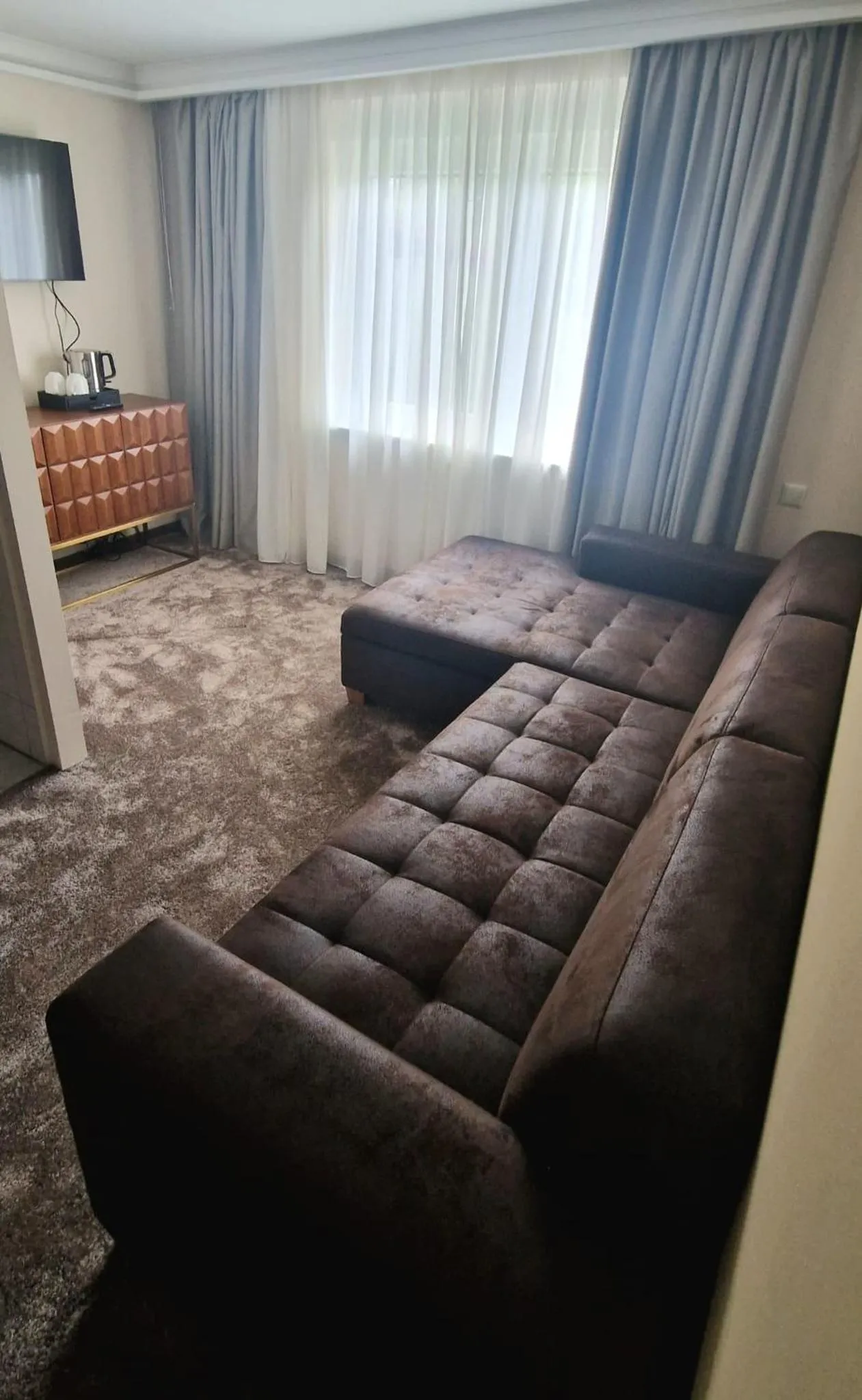 TV and multimedia in Hotel Rhin Inn