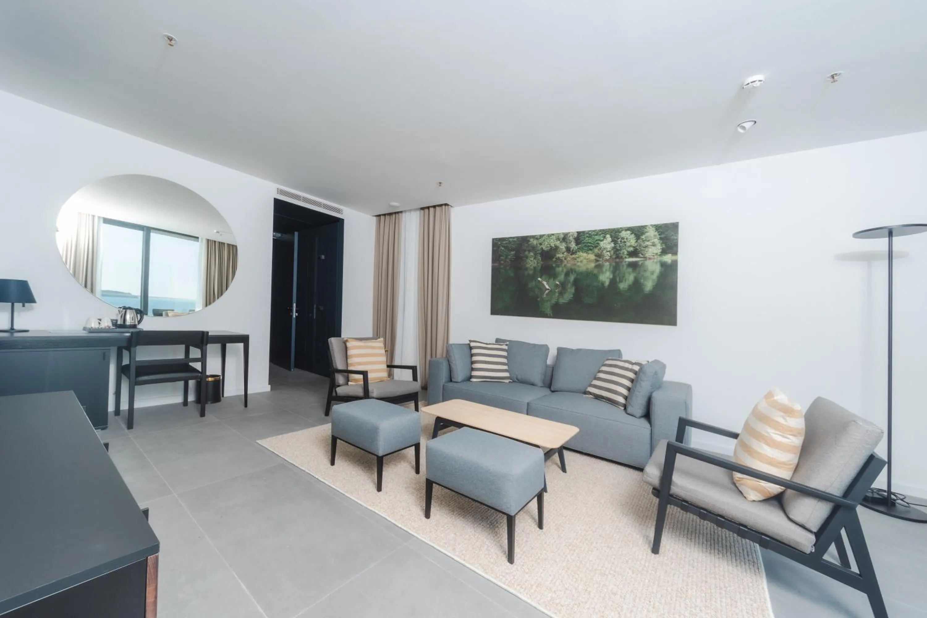 Summer in Boutique Hotel Shell