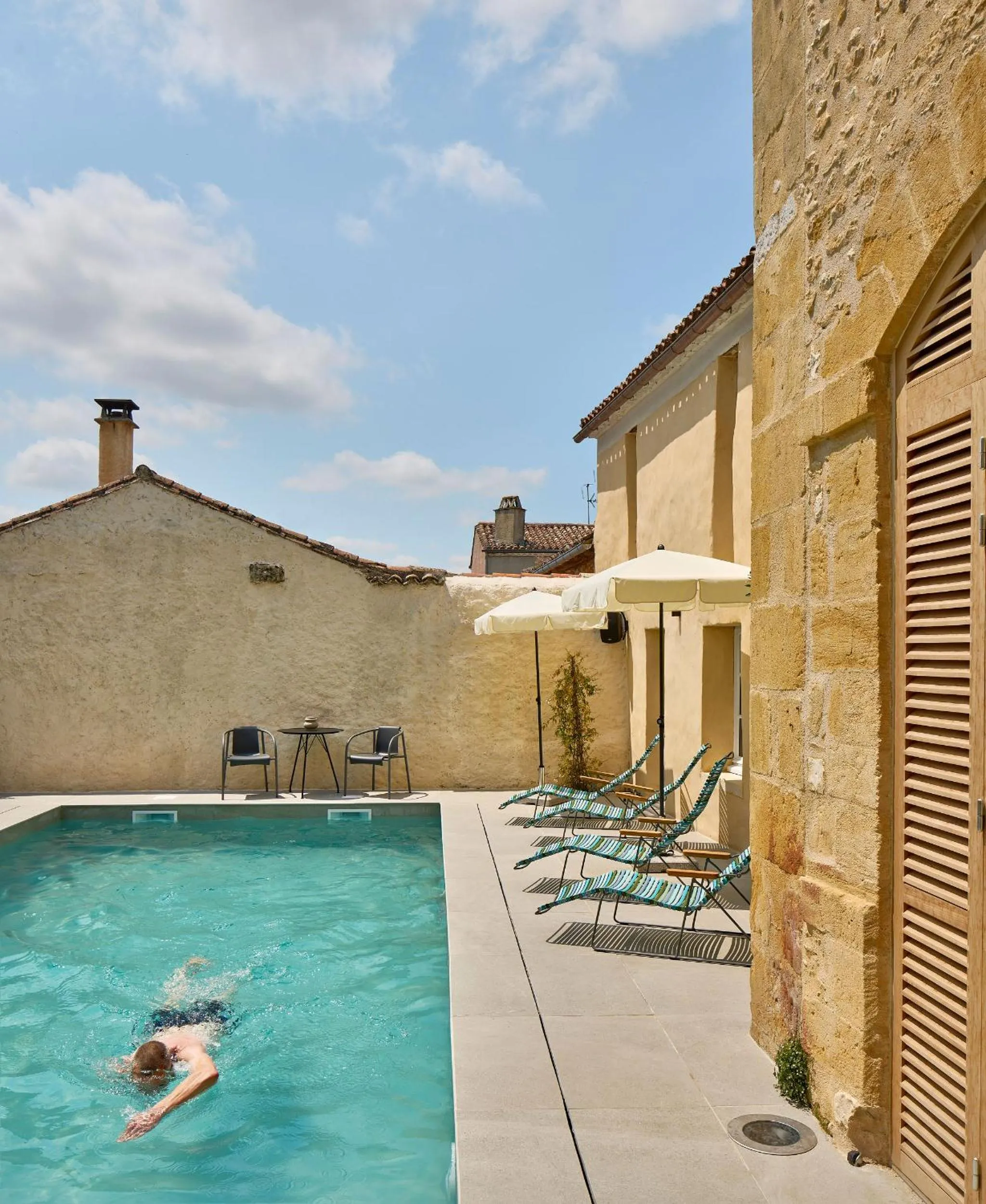Balcony/Terrace in Hotel Le Chevalier Bleu