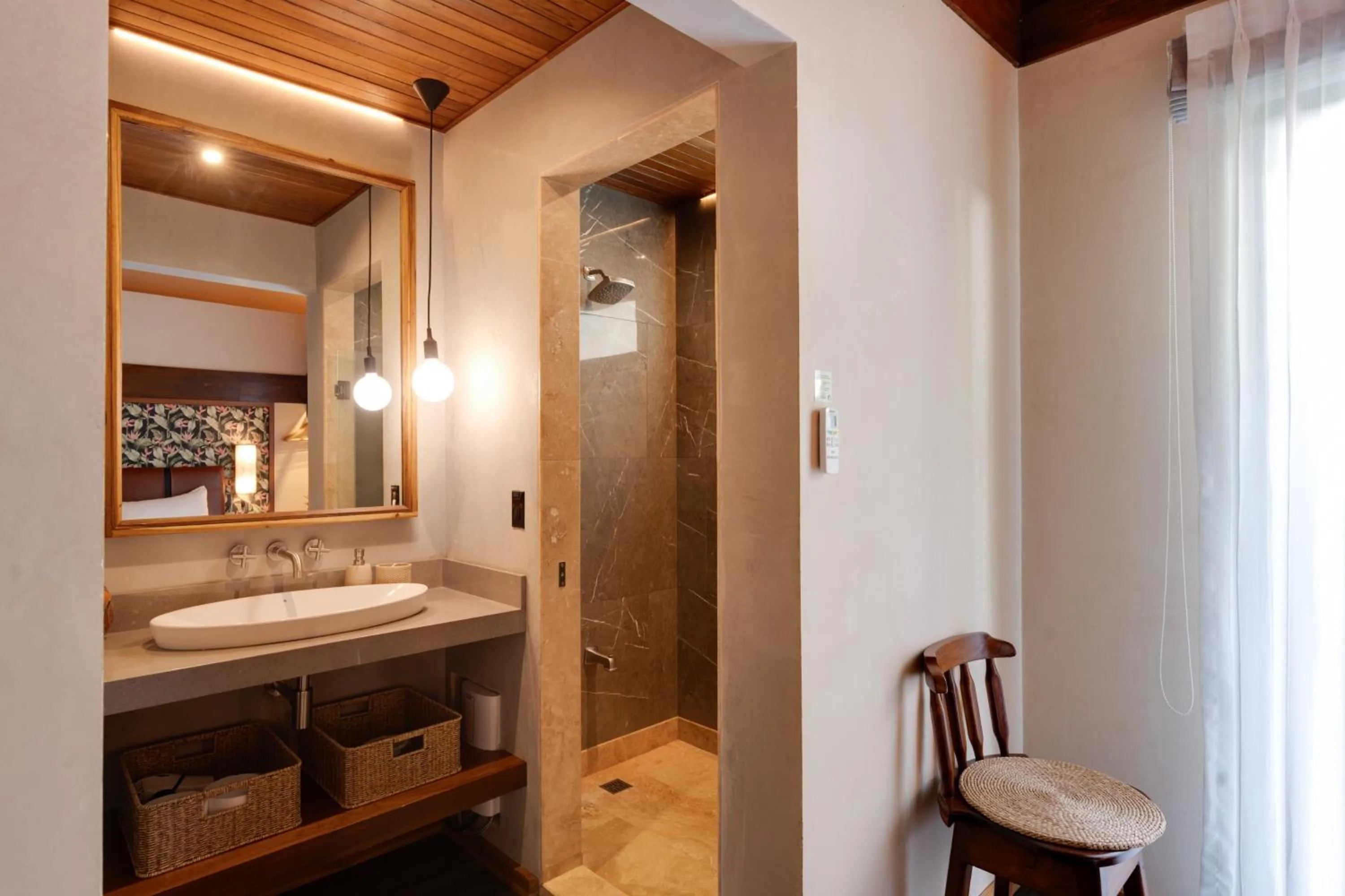 Bathroom in Suwa Villa Arenal