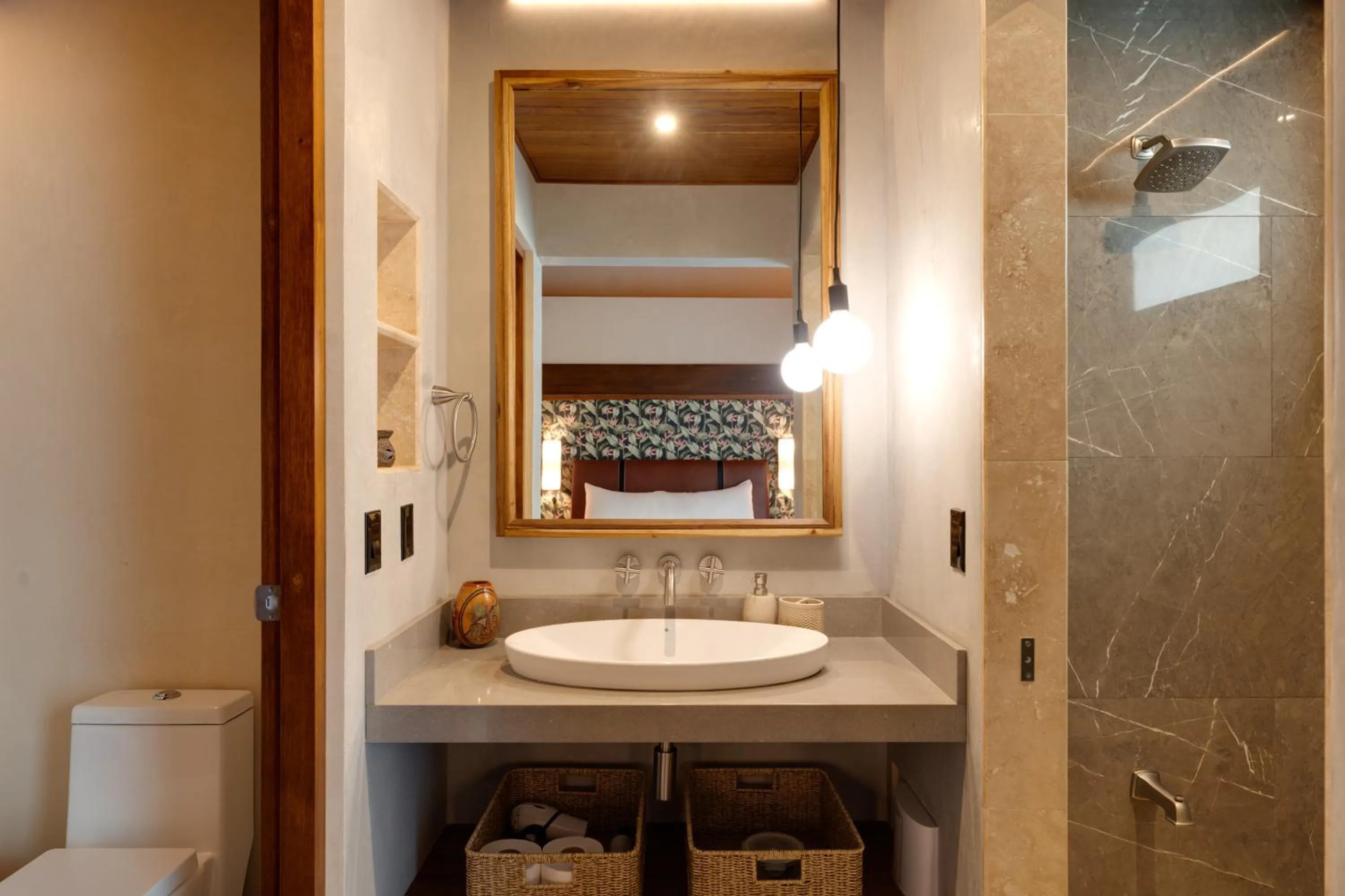 Shower in Suwa Villa Arenal