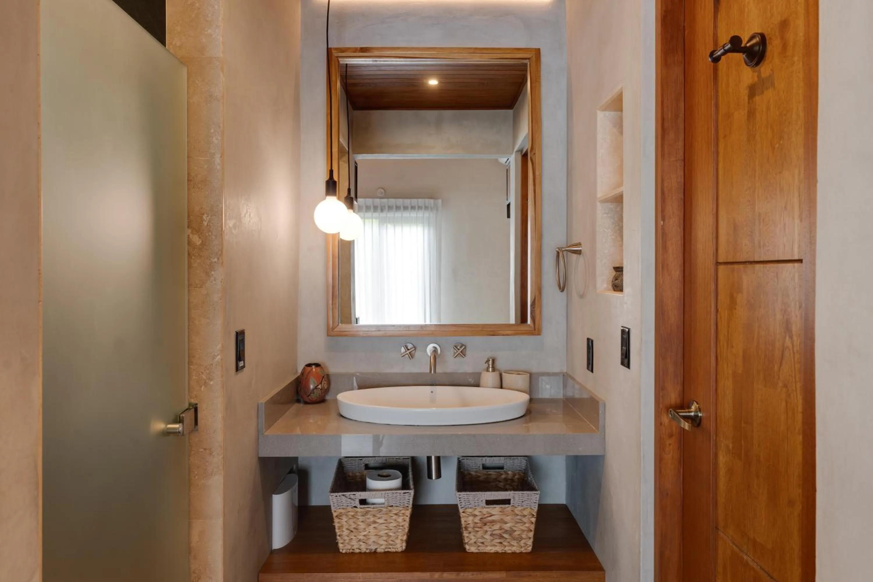 Bathroom in Suwa Villa Arenal