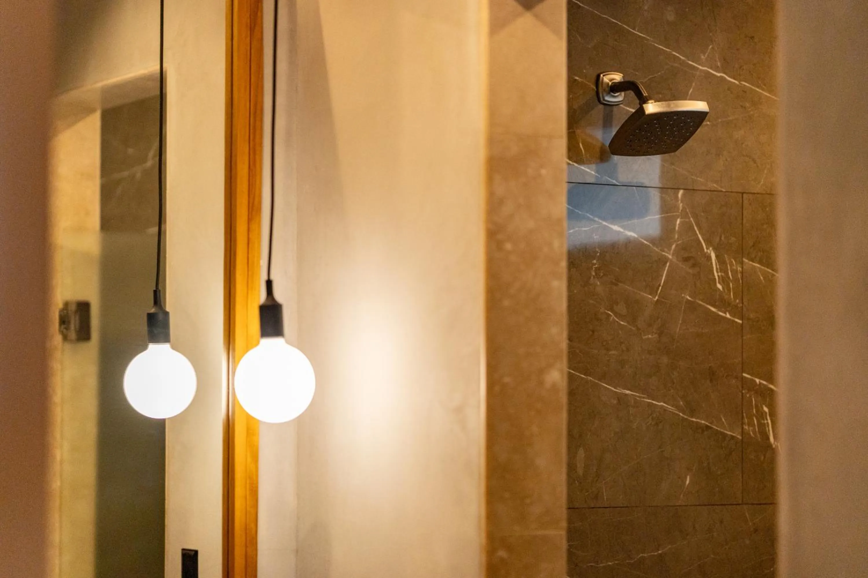 Shower in Suwa Villa Arenal