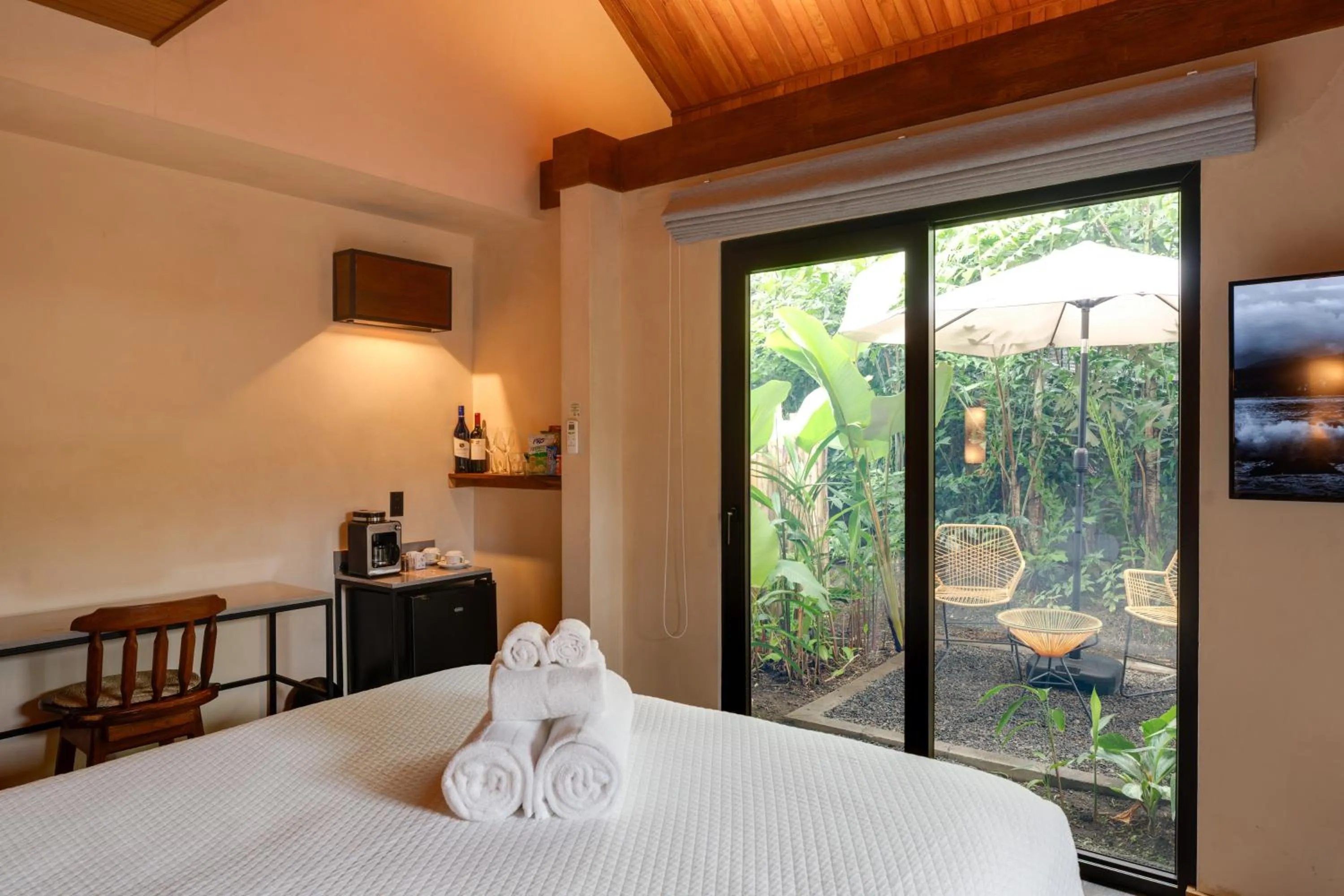 Bedroom, Bed in Suwa Villa Arenal