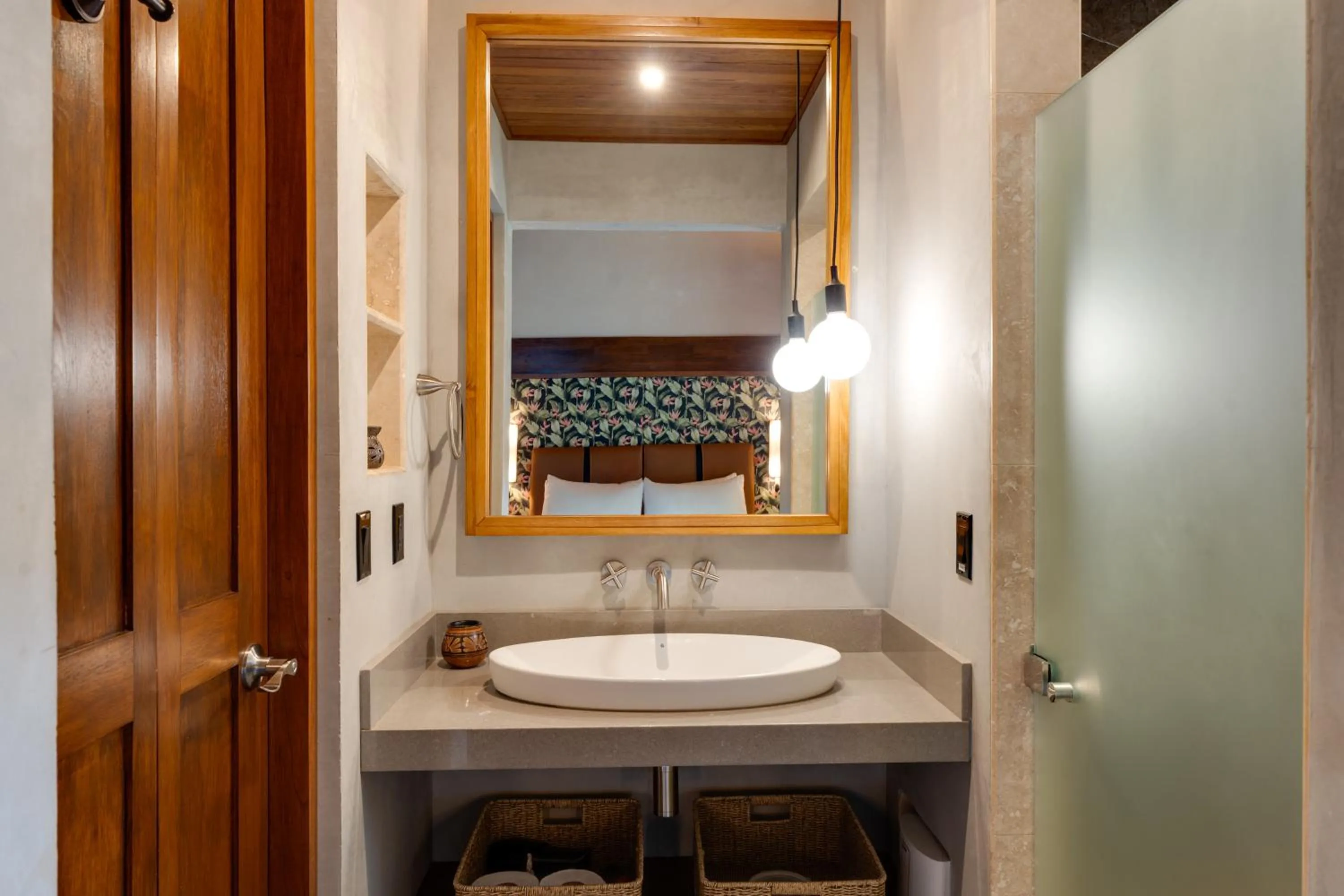 Bathroom in Suwa Villa Arenal