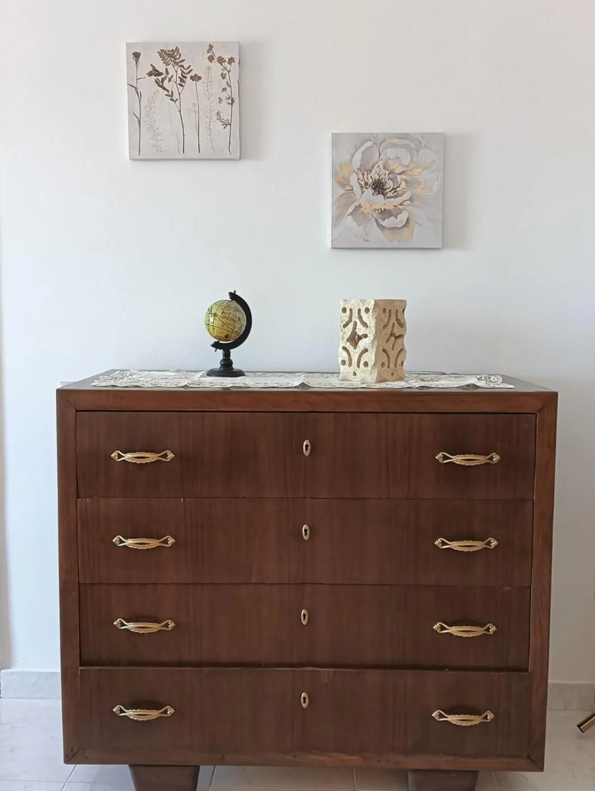 Decorative detail in Karlin's house Anzi - albergo diffuso