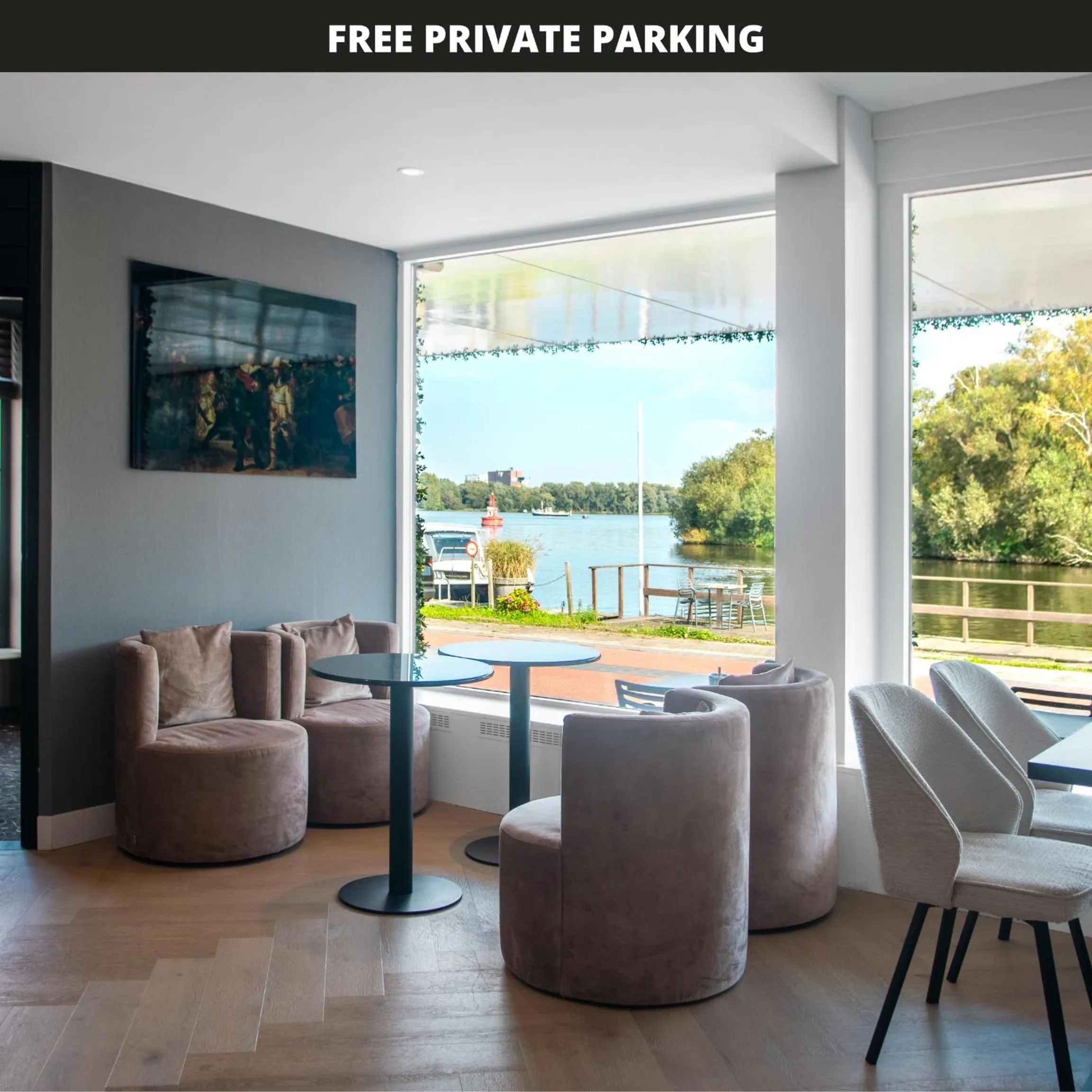 Lobby or reception in Amsterdam Lake Hotel