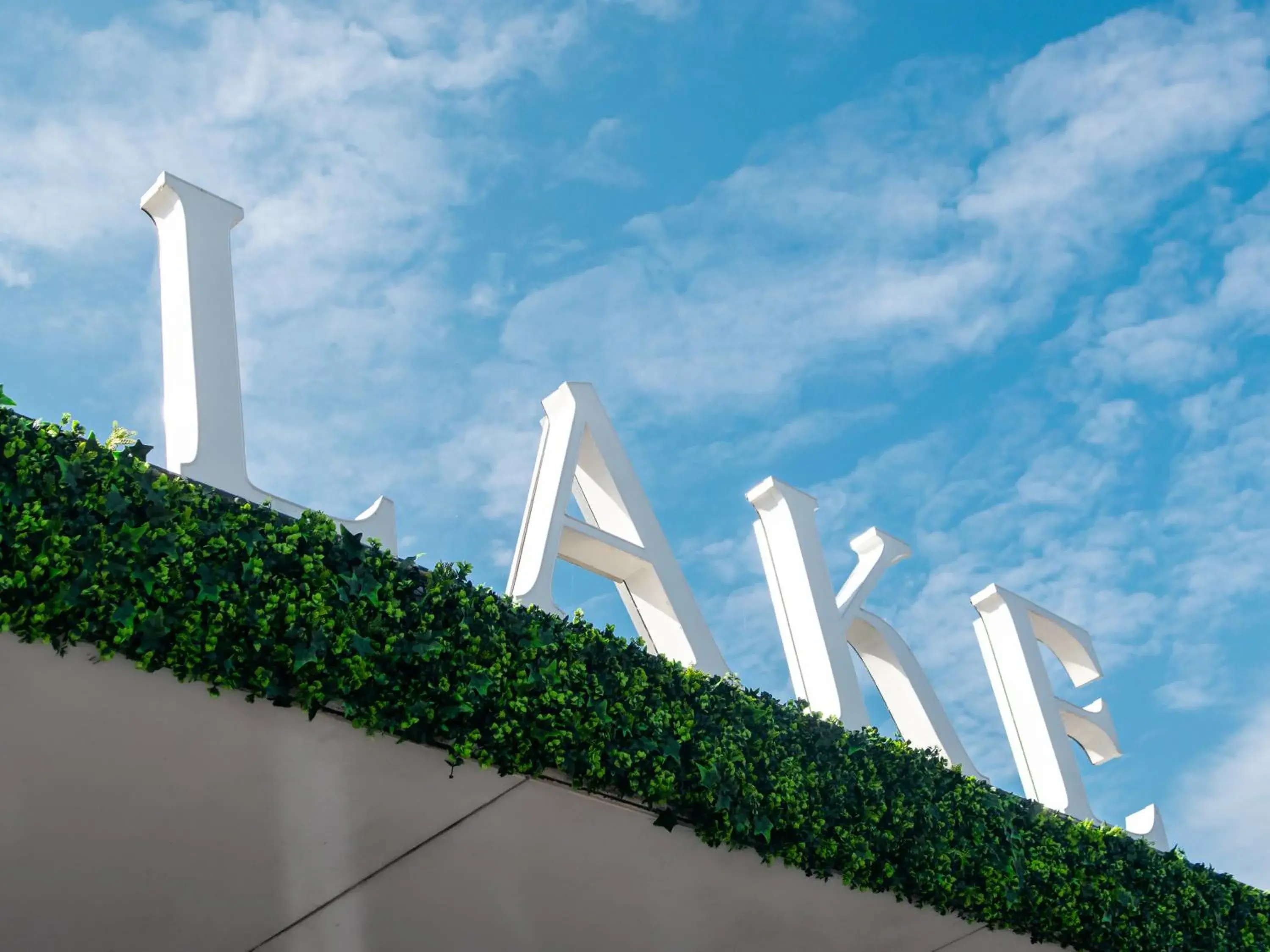 Property building in Amsterdam Lake Hotel Property building in Amsterdam Lake Hotel