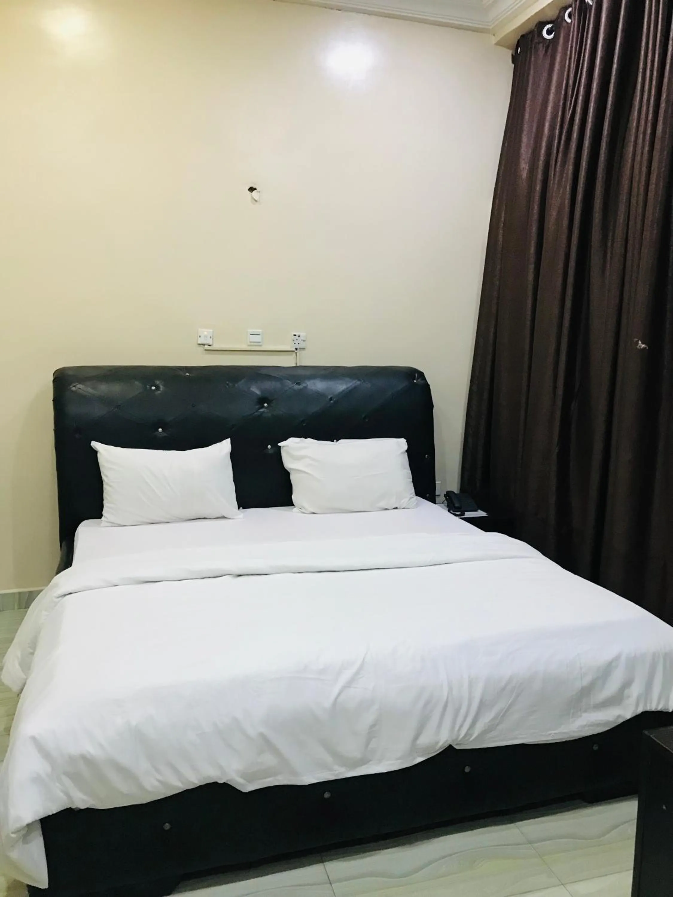 Bedroom, Bed in T Golden Villa