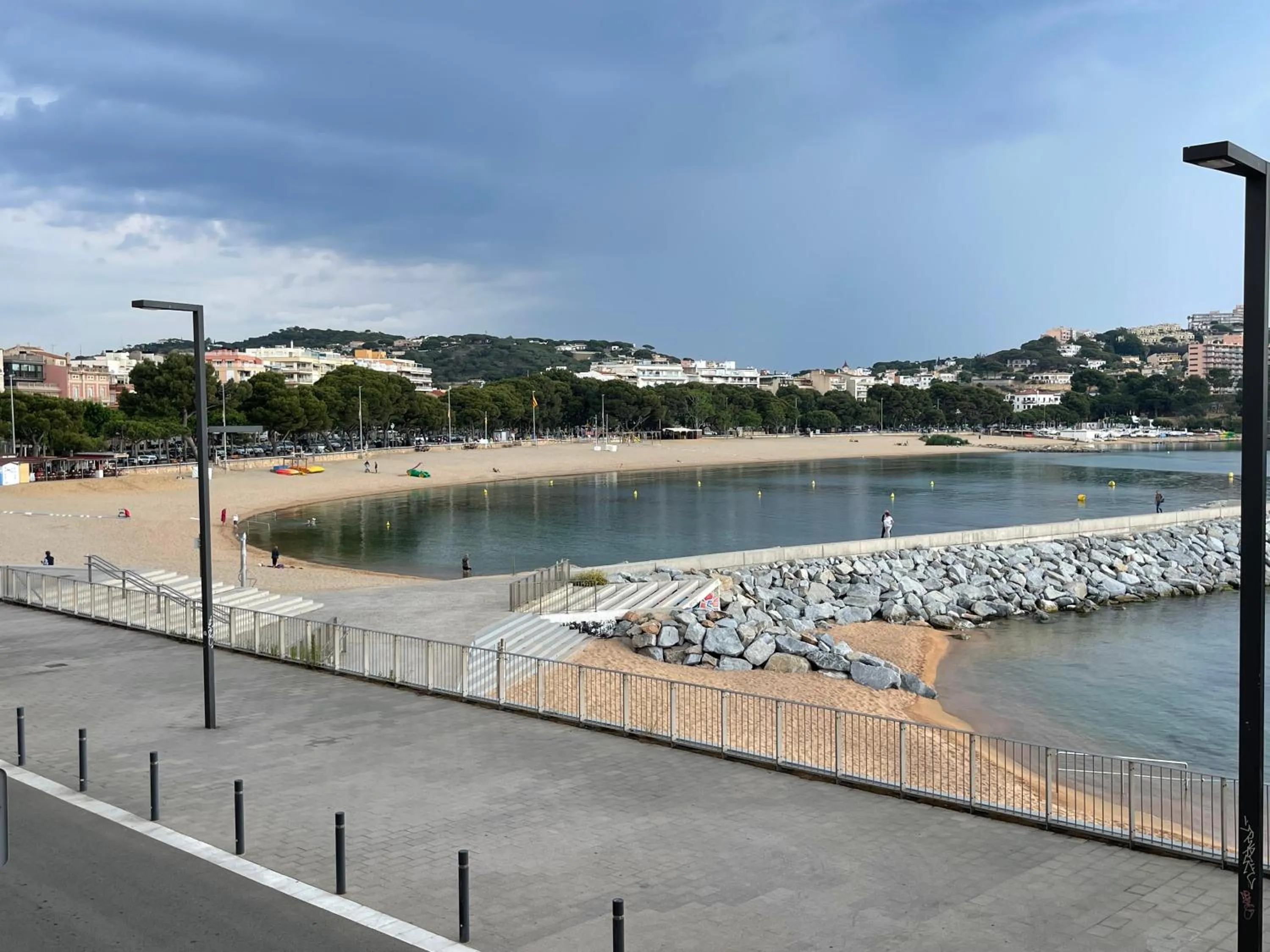 Sea view in Arena, exquisito apartamento con aire acondicionado en la playa