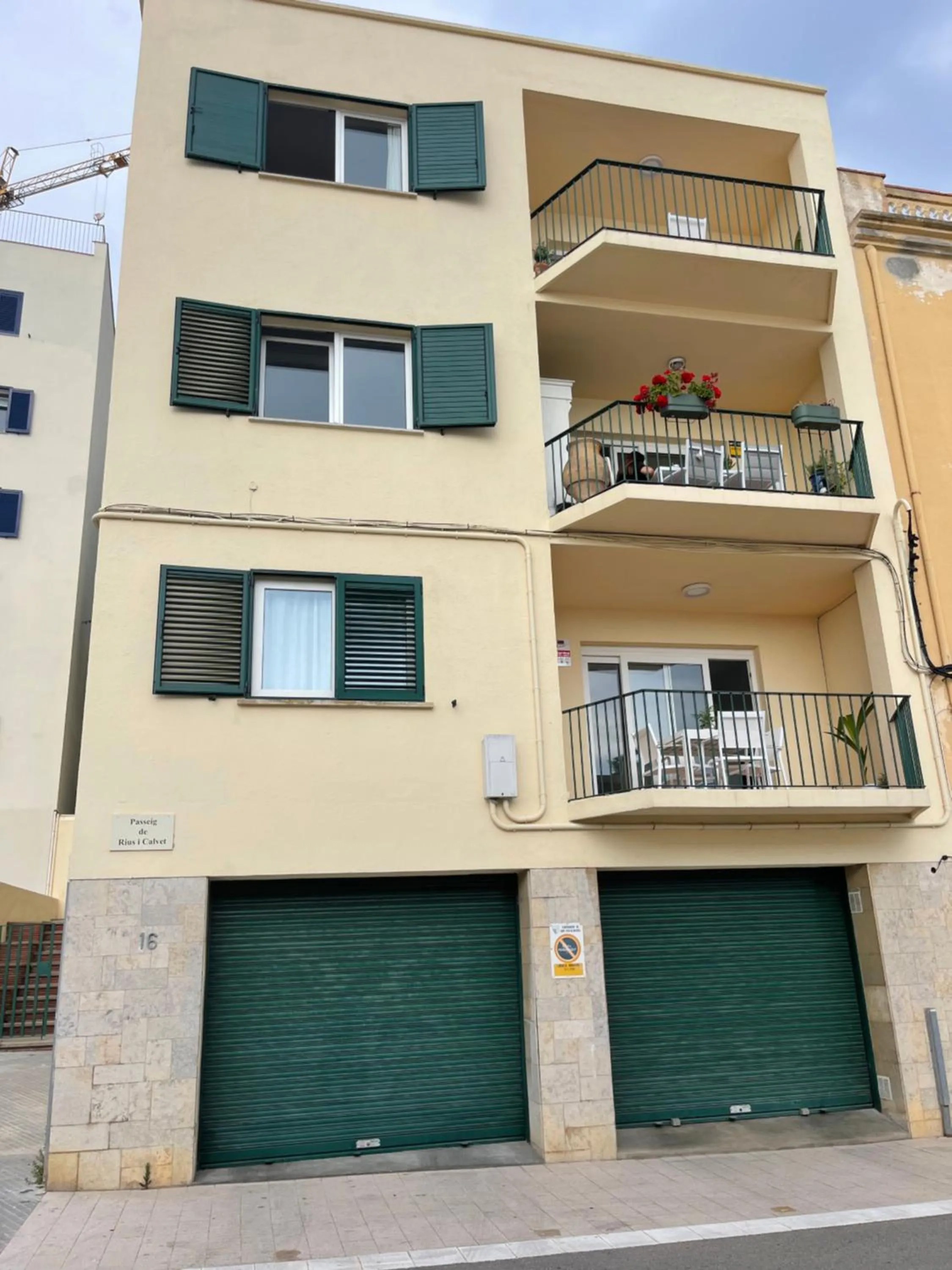 Property building in Arena, exquisito apartamento con aire acondicionado en la playa