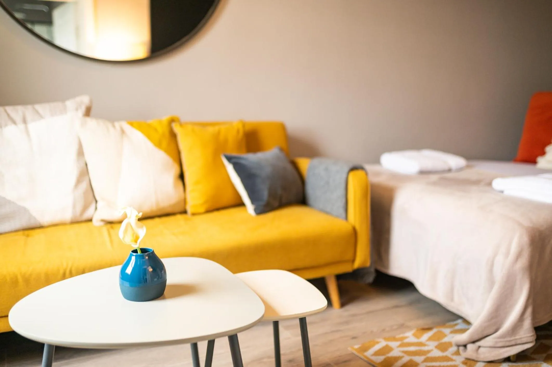 Living room, Bed in Paddington by CAPITAL