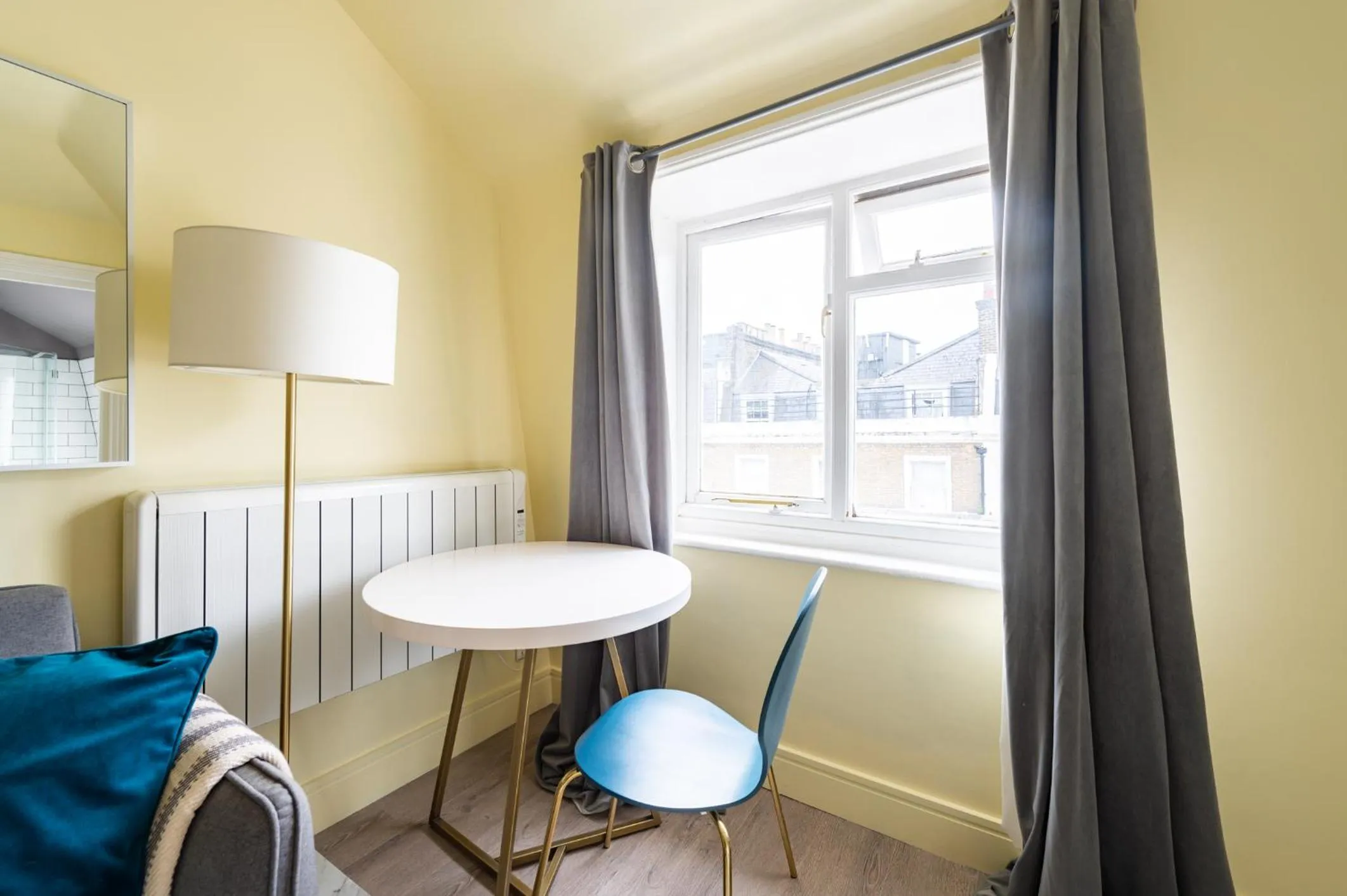 Seating area in Paddington by CAPITAL