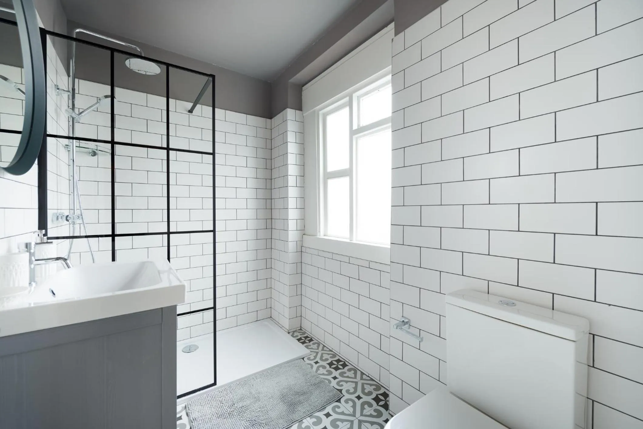 Shower in Paddington by CAPITAL