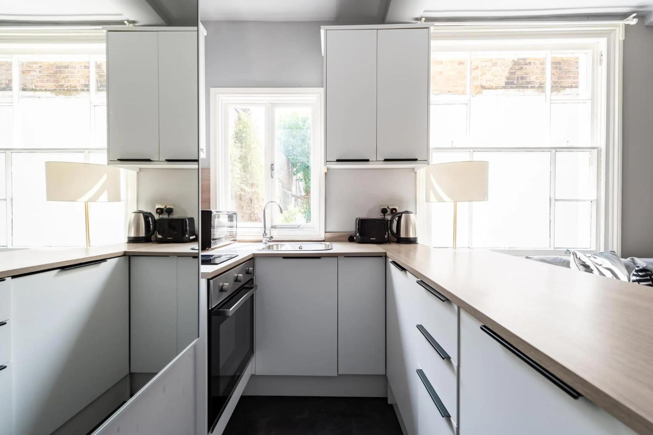 Coffee/tea facilities in Paddington by CAPITAL