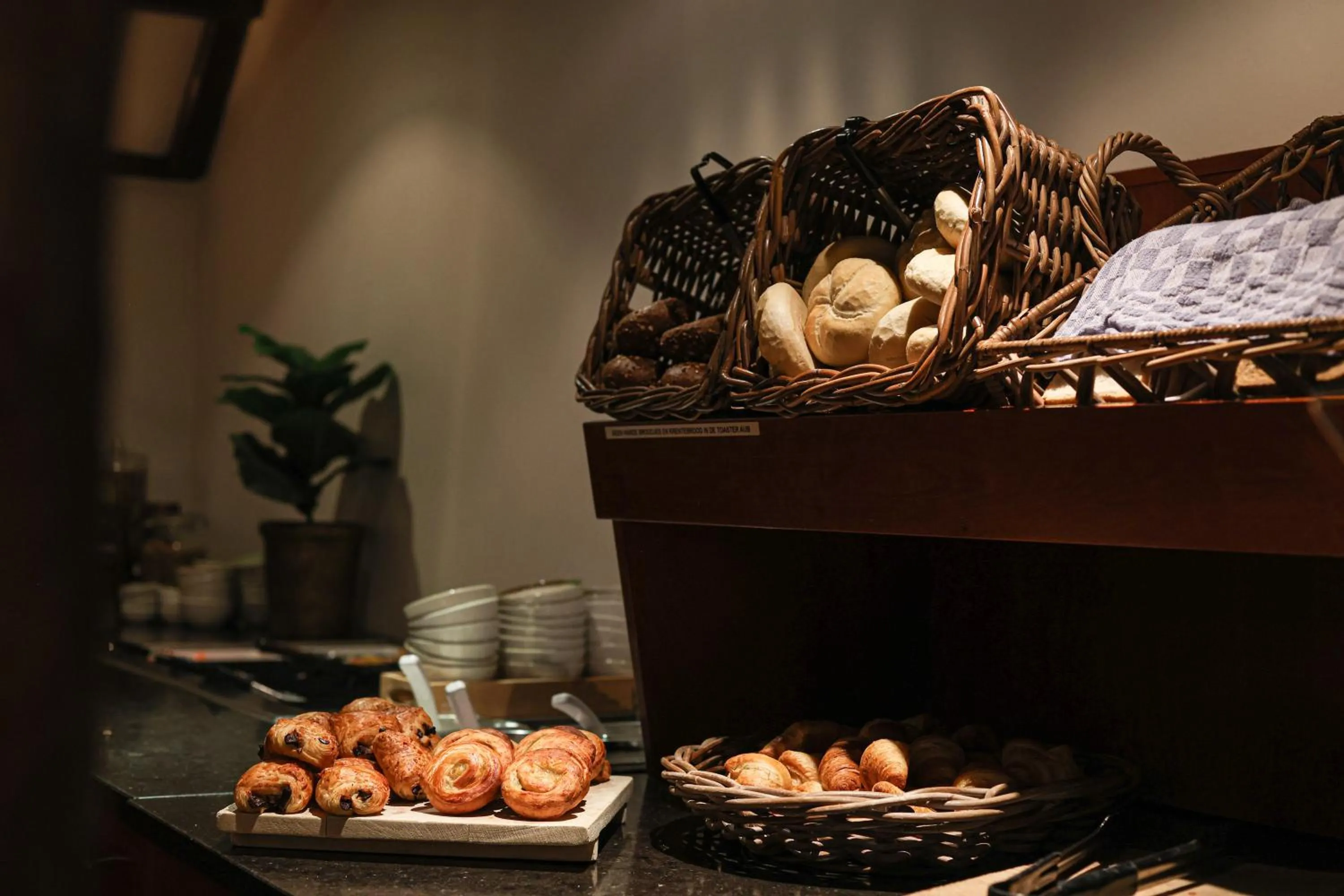 Breakfast in Hotel Restaurant De Zwaan