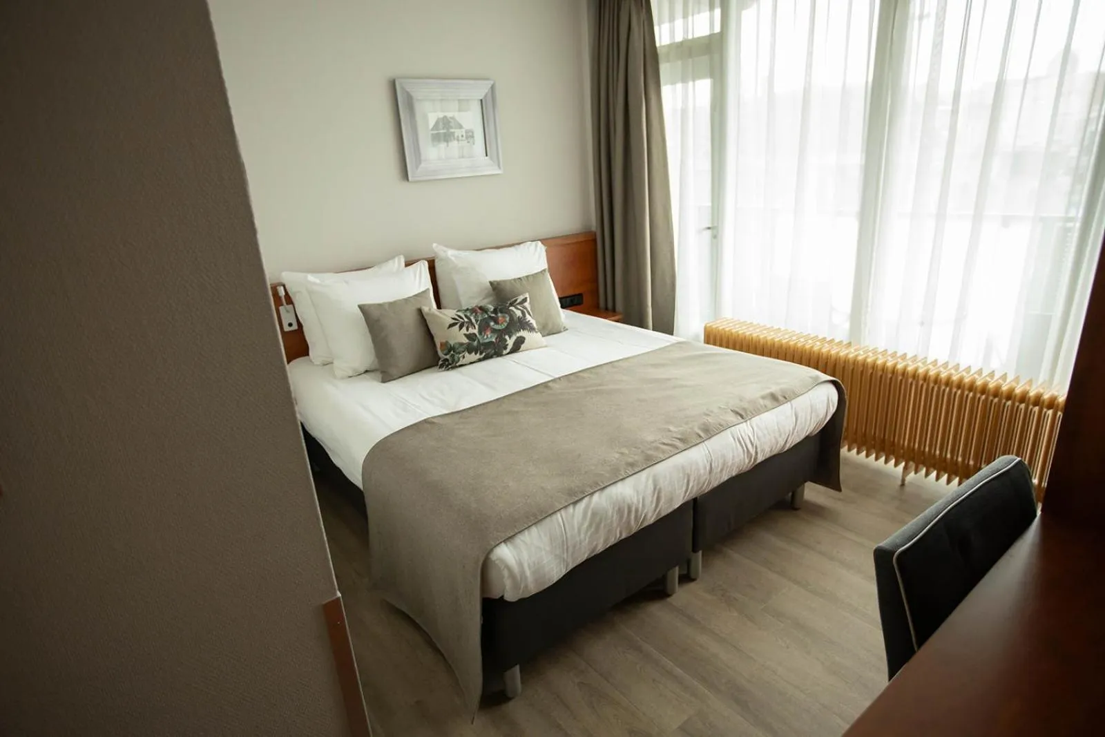 Bedroom, Bed in Hotel Restaurant De Zwaan