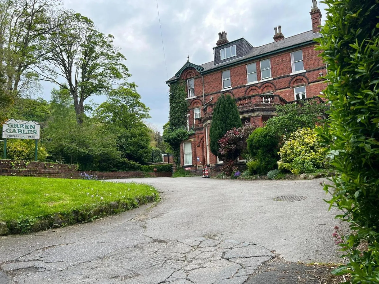 Property building in Green Gables Hotel
