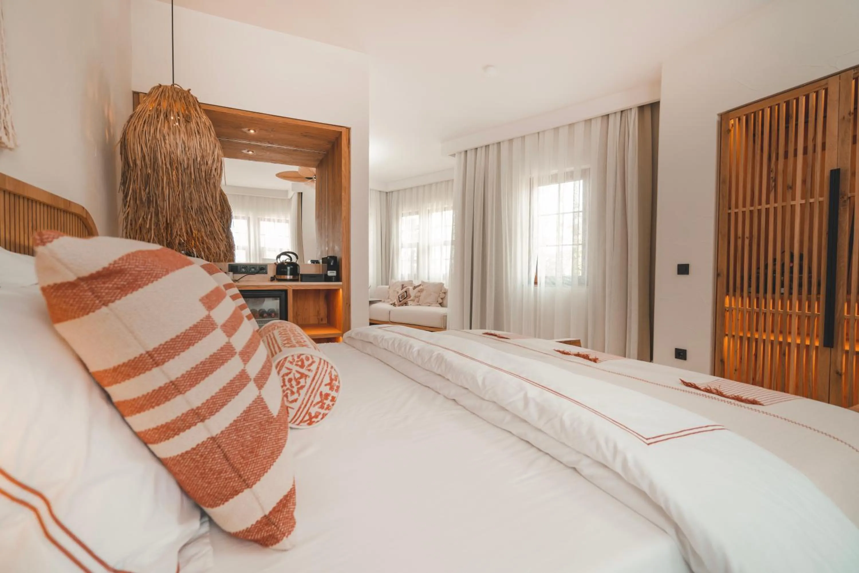 Bed in 6 ROOMS BY AZUMARE