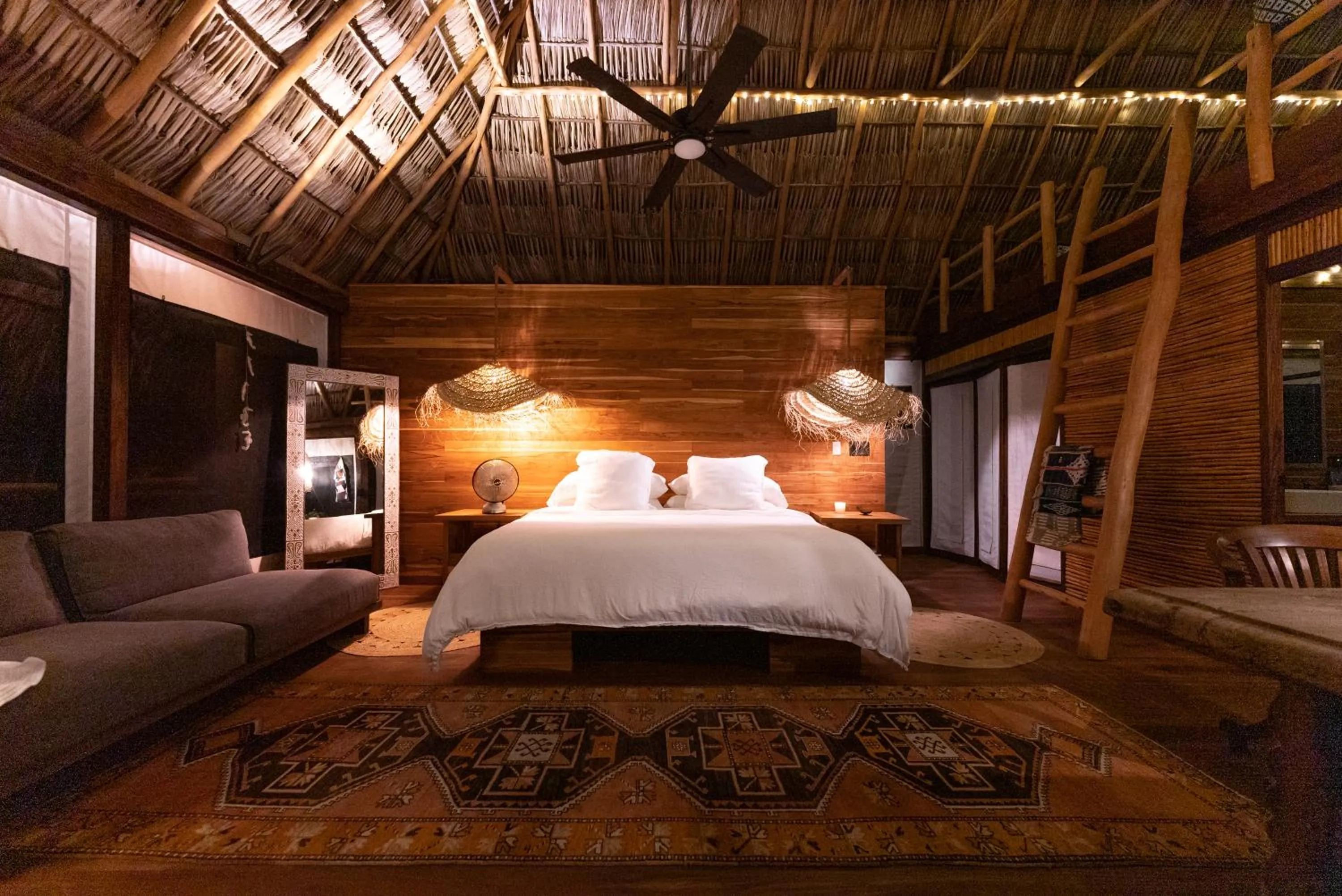 Bed in The Aerial, BVI